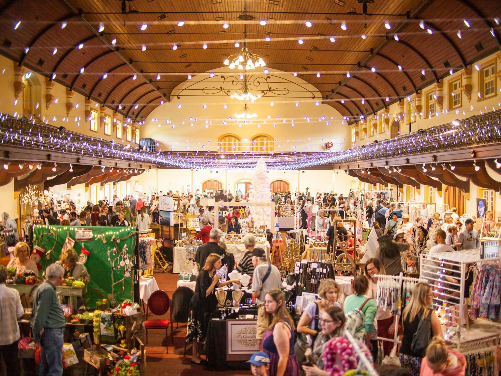 Image for NICHE Christmas Market - "Niche-Mas"