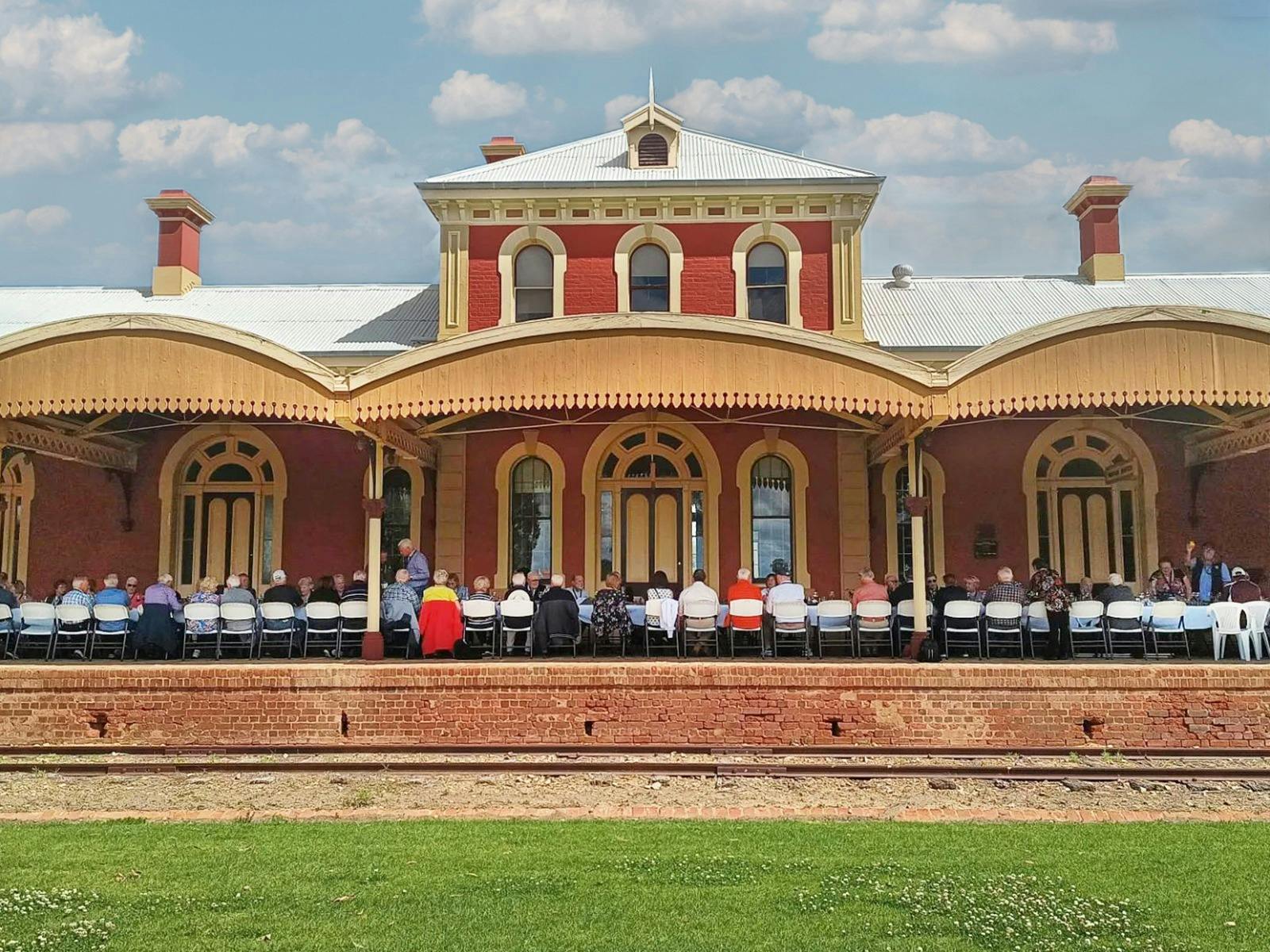 Old Hay Train Station
