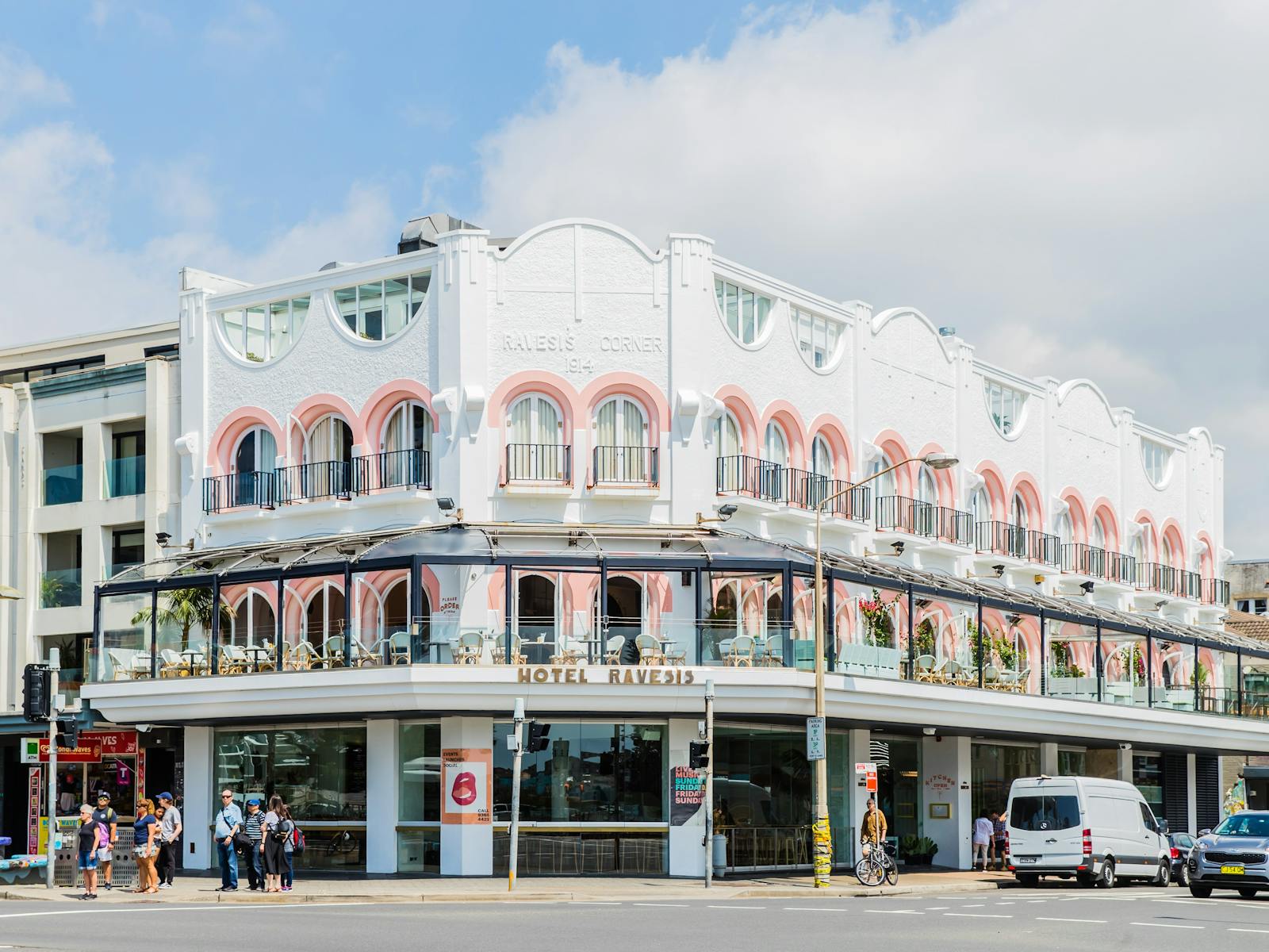 Hotel Ravesis