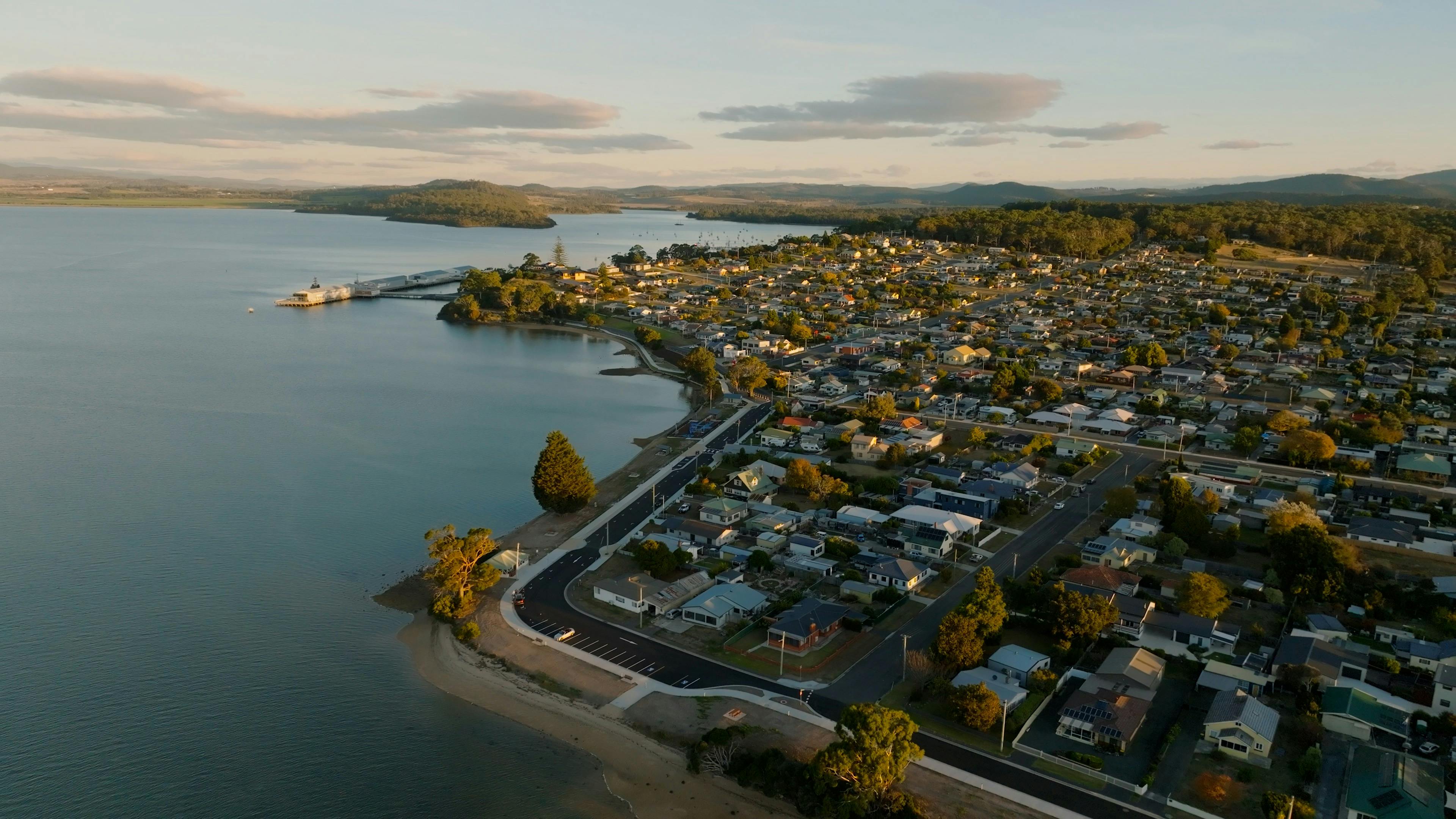 Birds eye view over Beauty Point showing the new foreshore pathways