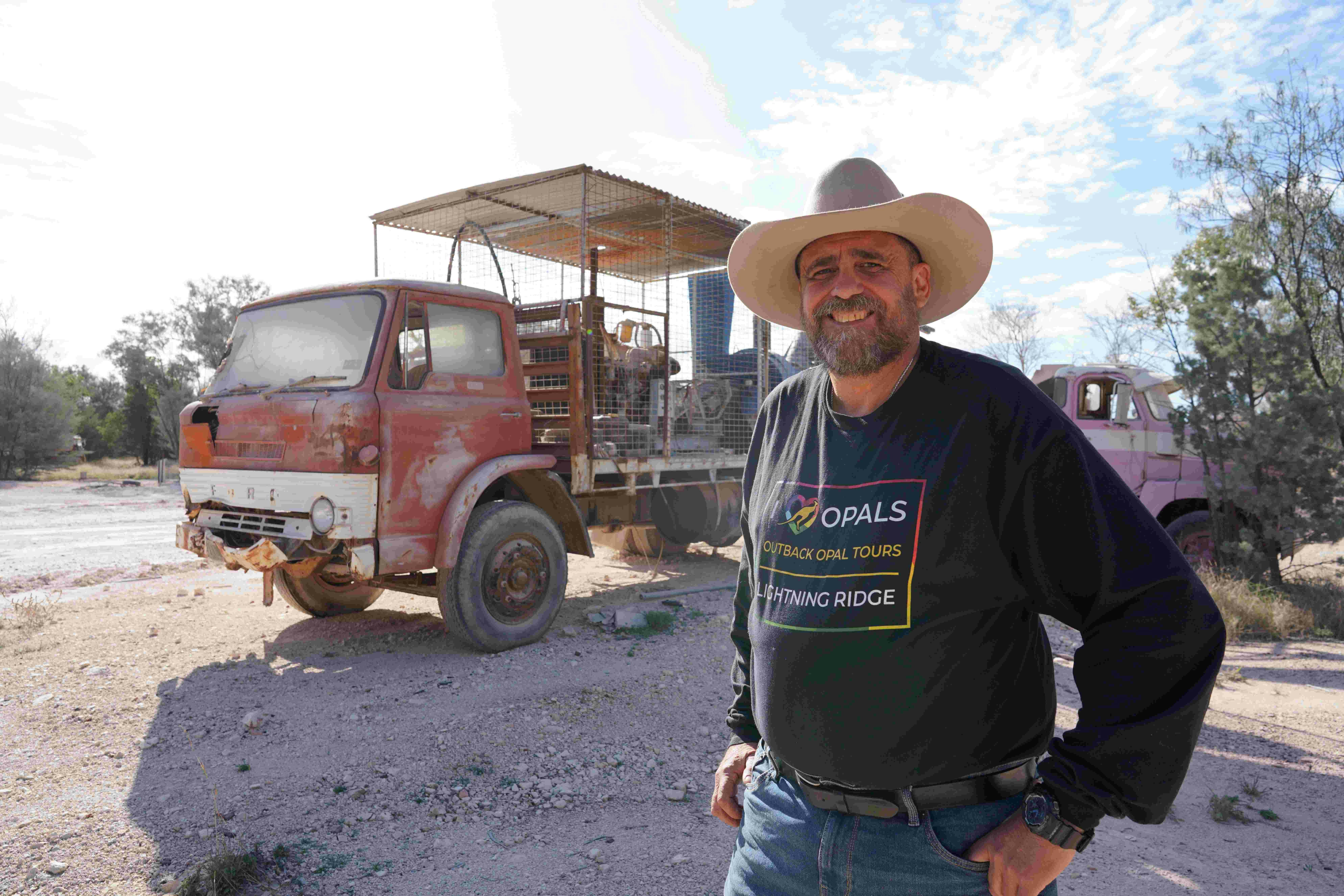 Lightning Ridge HOME OF BLACK OPAL
