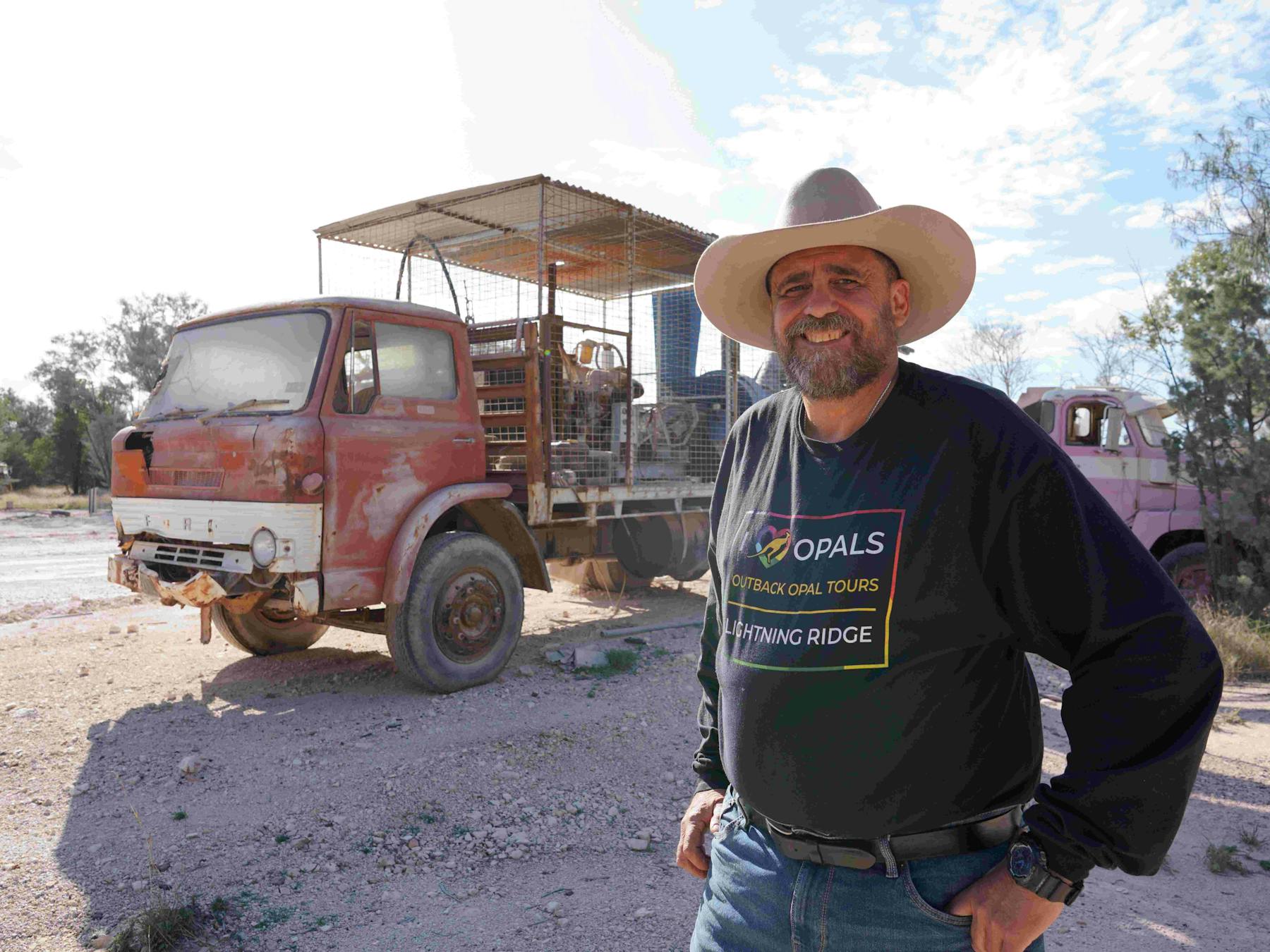 Lightning Ridge HOME OF BLACK OPAL