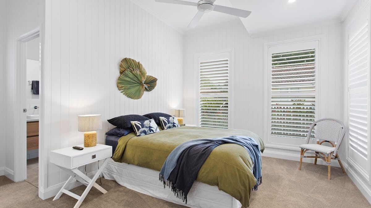 Sierra Cottage - Main Bedroom