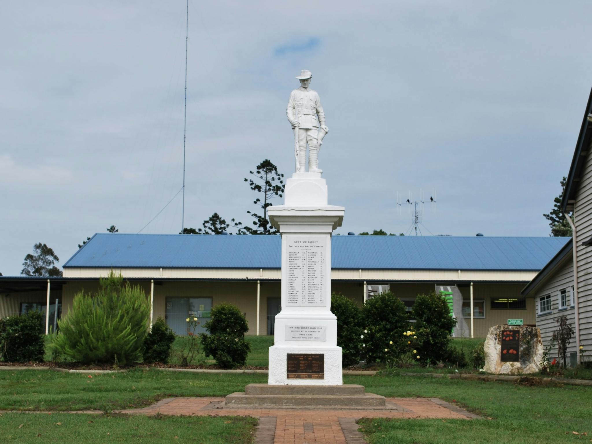 https://www.visitfrasercoast.com/product/tiaro-war-memorial/ https://www.visitfrasercoast.com/product/tiaro-war-memorial/