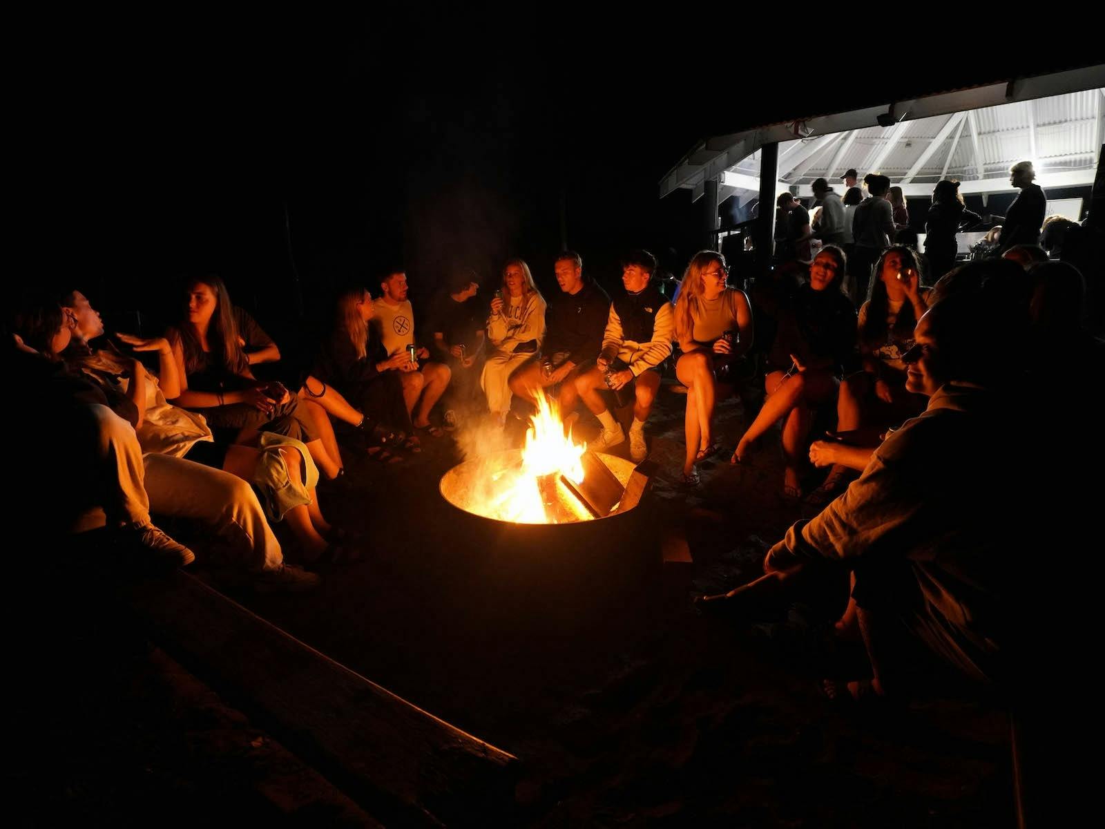 Dingo's K'gari Adventures - Guests in the campsite Dingo's K'gari Adventures - Guests in the campsite