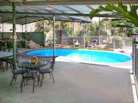 Pool & Dining area