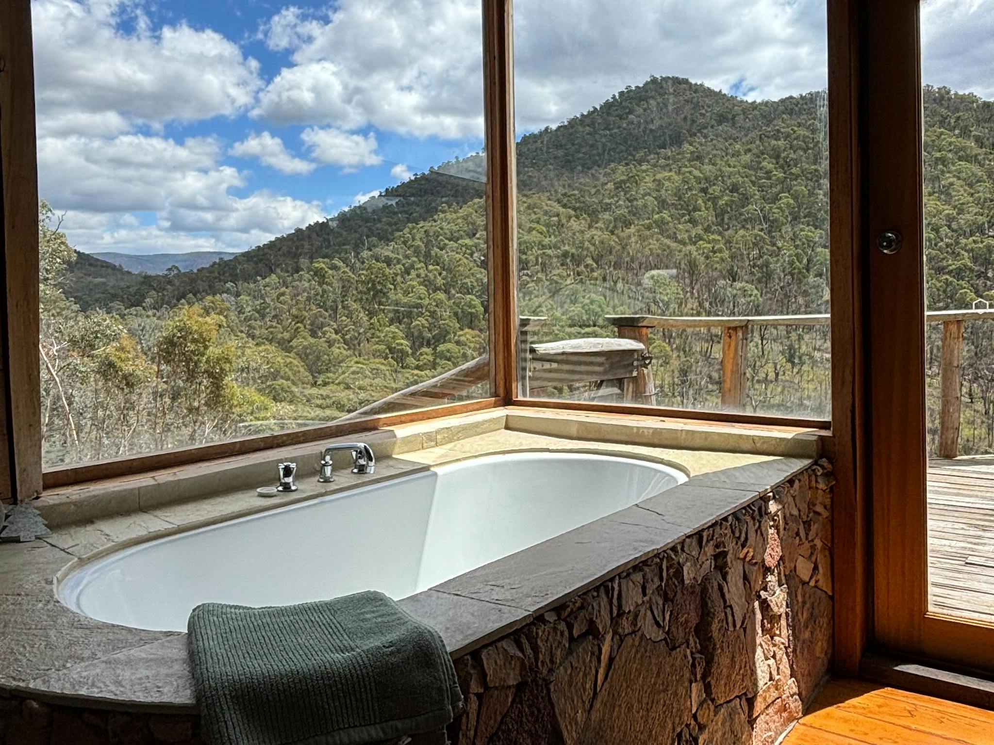 A truly breathtaking bathing experience. This spectacular bathroom with a view is a guest favourite.