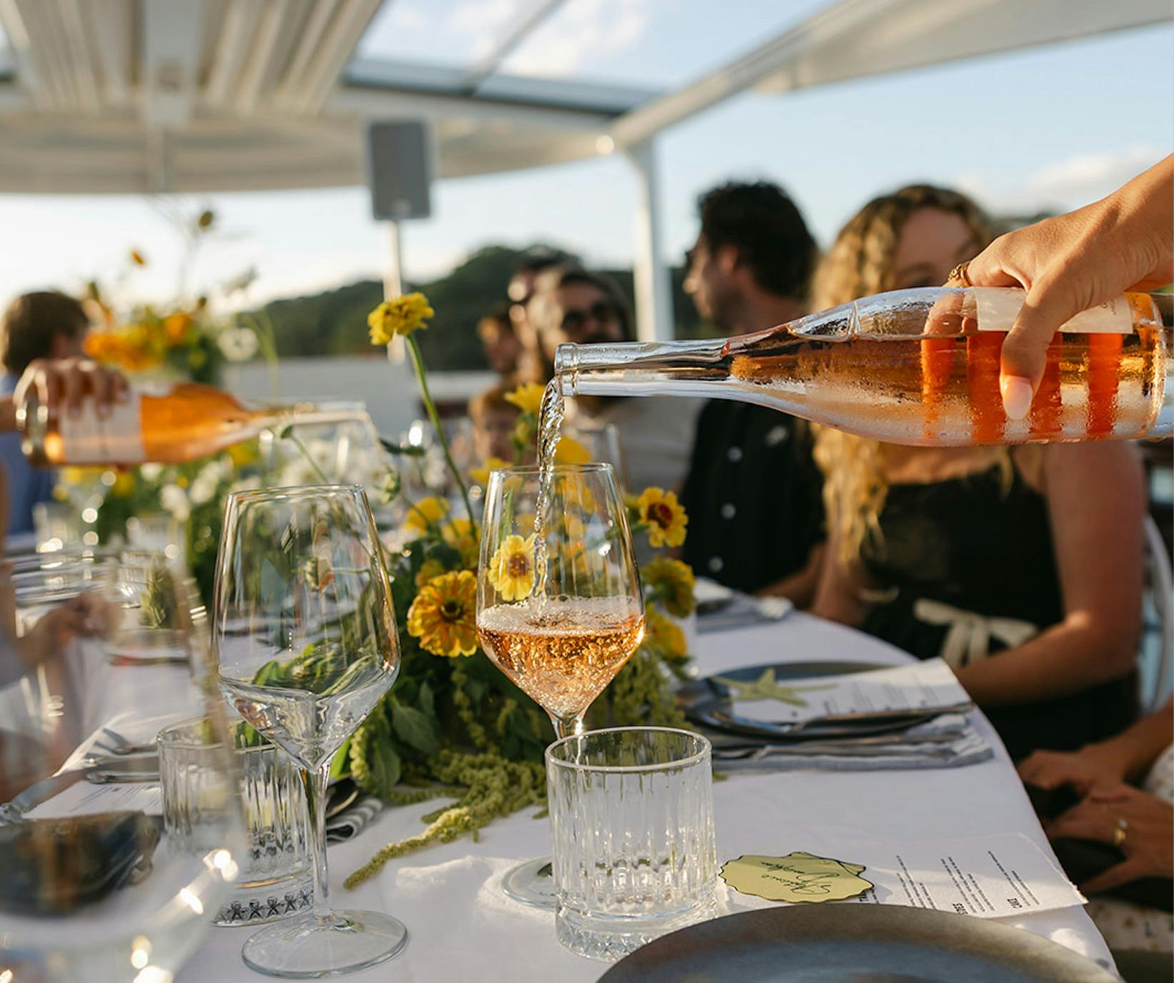 MV Jasmine Langes Mittagessen