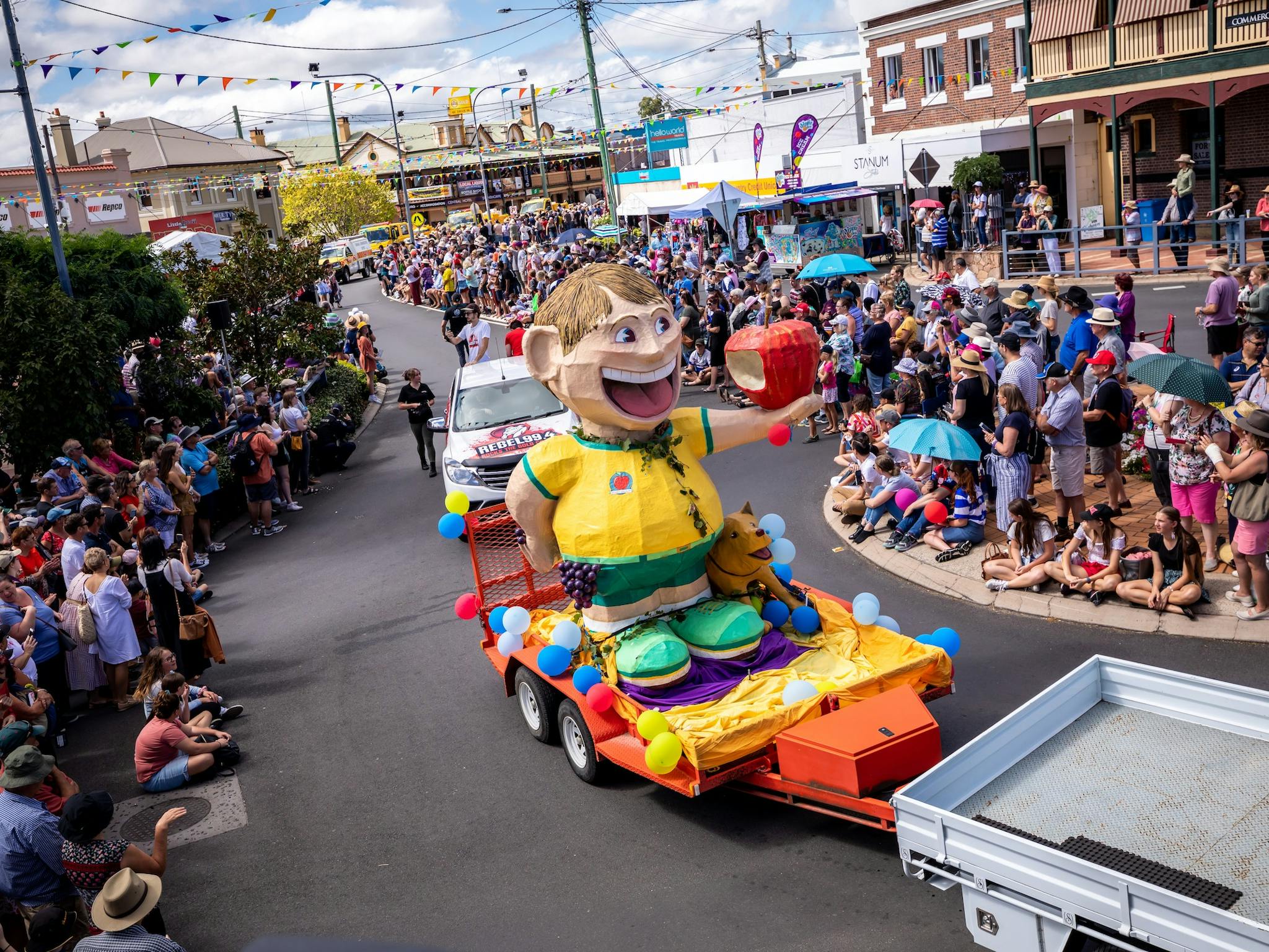 Grand Parade at Stanthorpe Apple and Grape Harvest Festival
