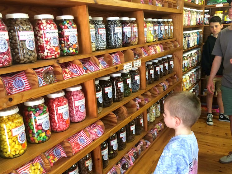 Tilba Lolly Shop