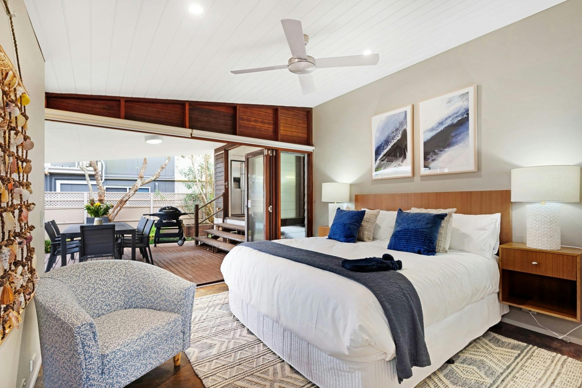 Hargraves Beachfront at Noraville NSW Holidays &