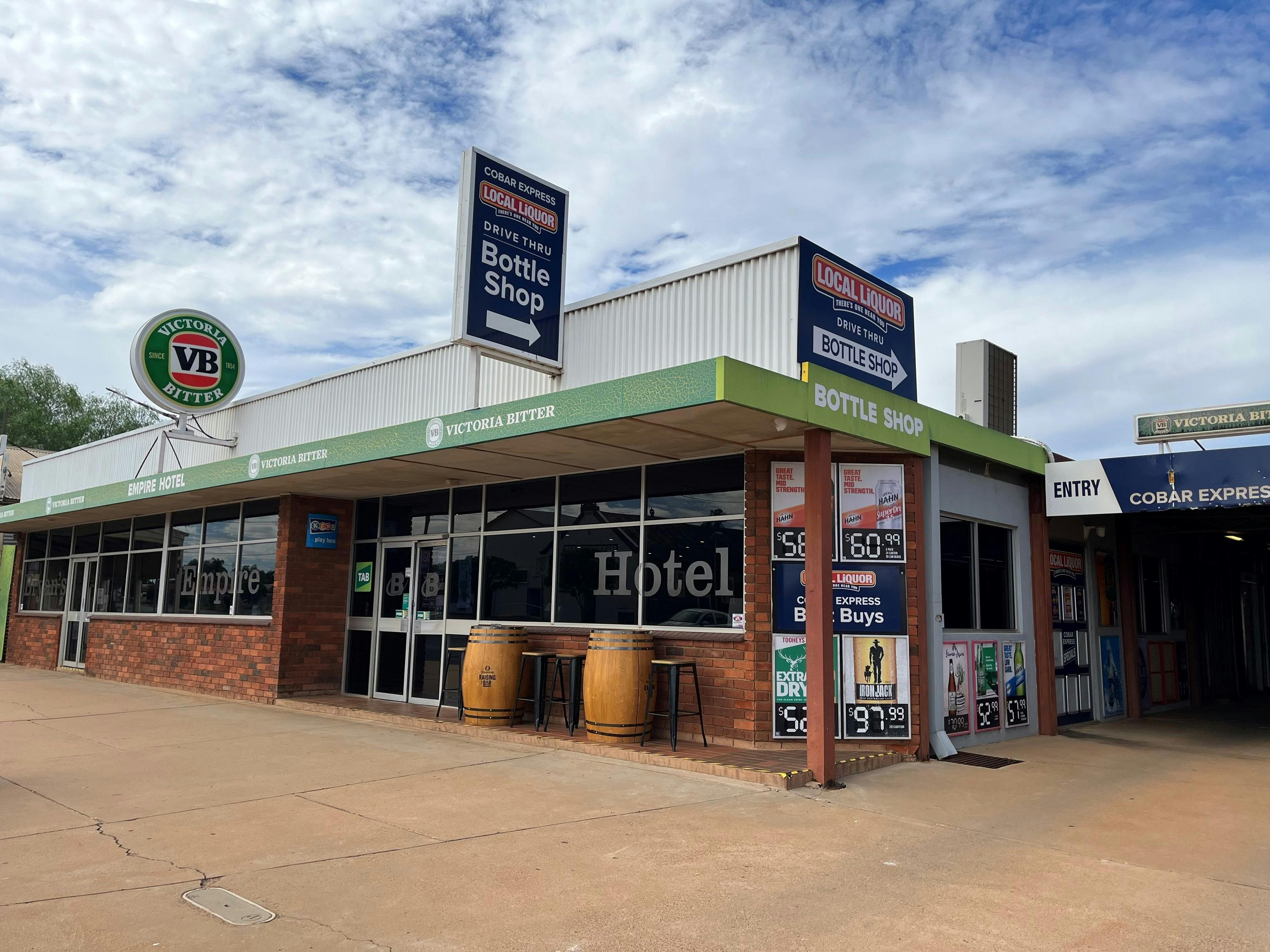 ブライアンズ エンパイア ホテル