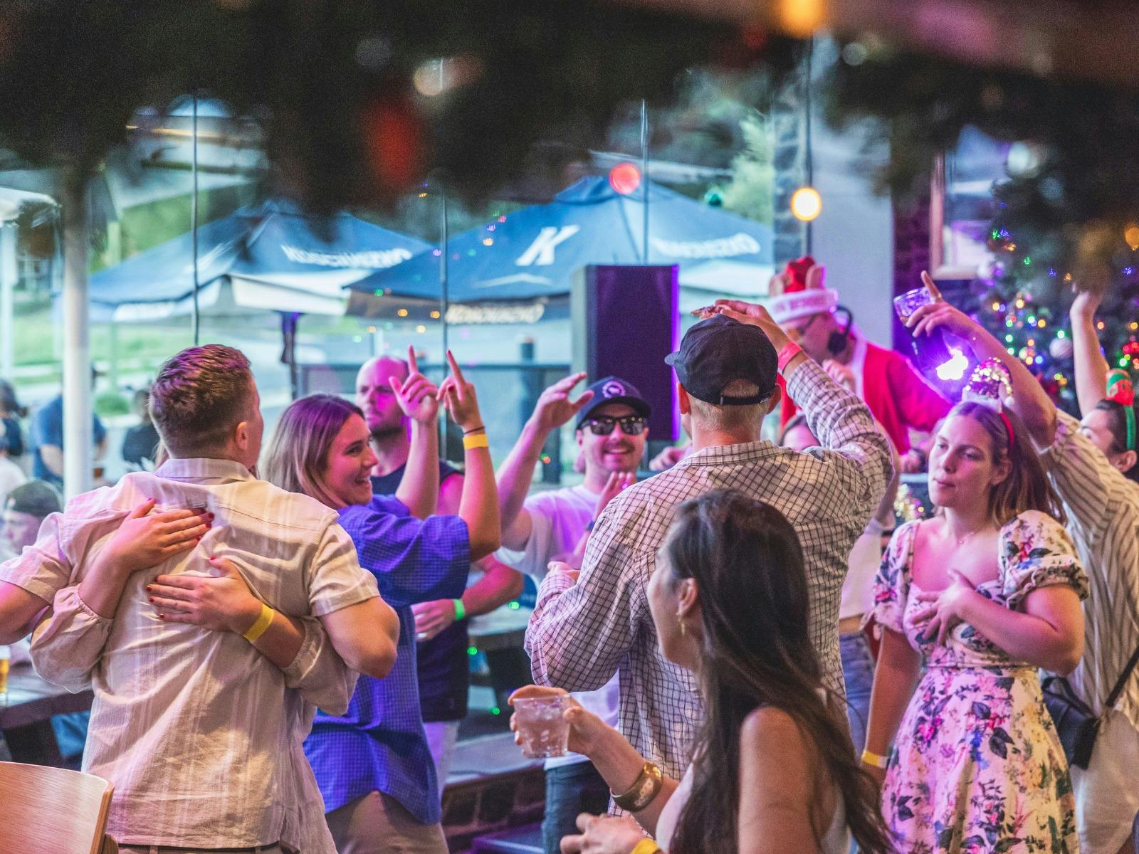 People Dancing at The Banjo