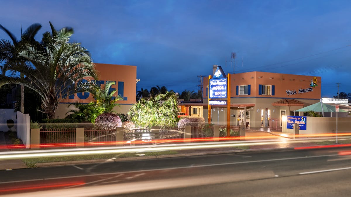 Villa Mirasol Motor Inn Exterior