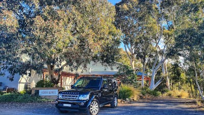Land rover discovery at Yarrh