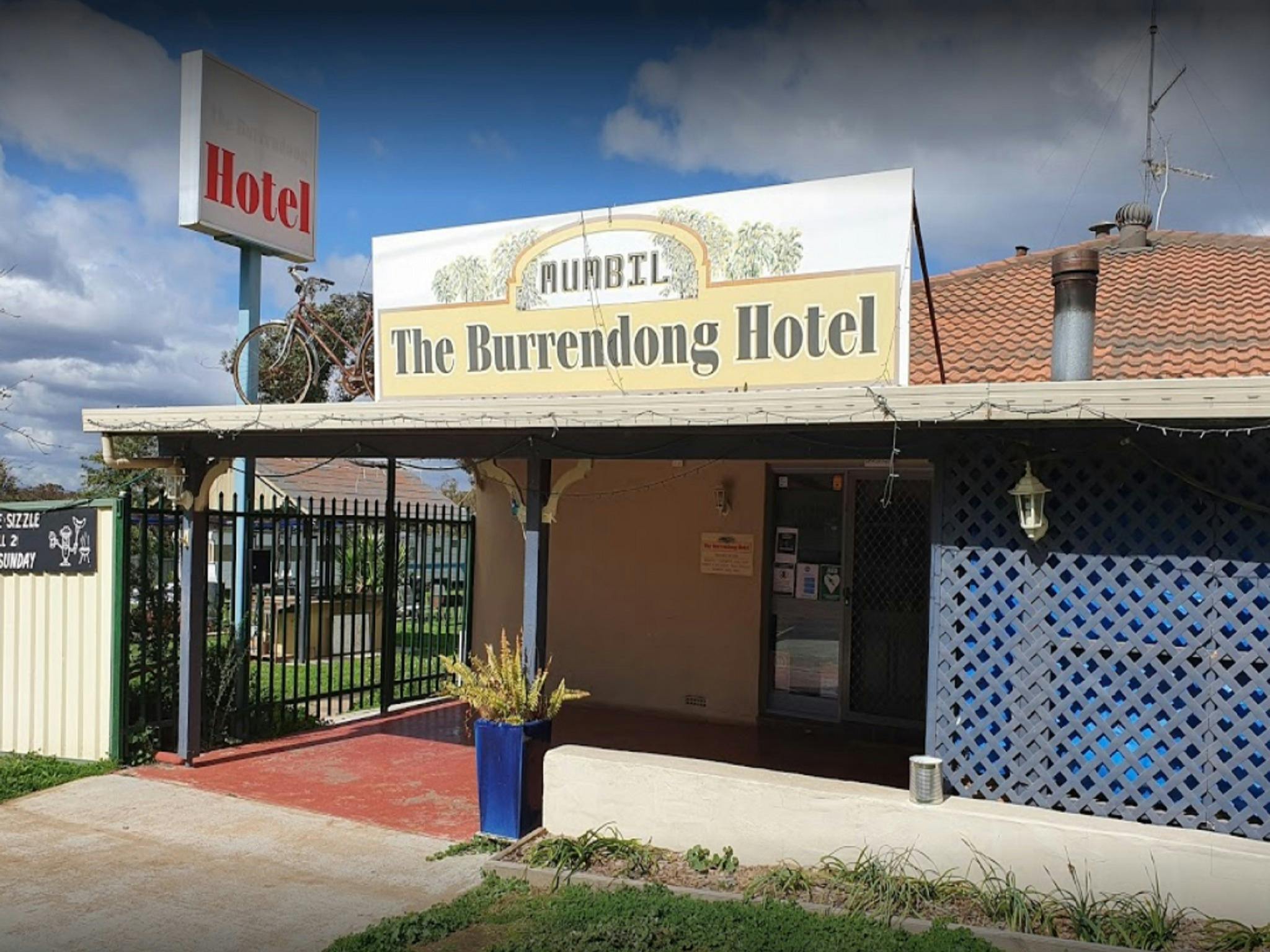 BURRENDONG HOTEL