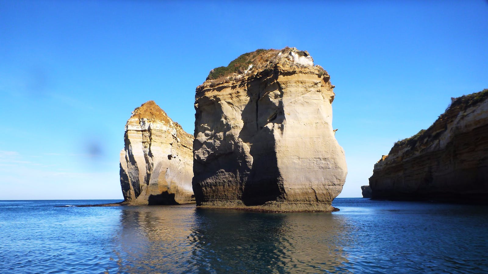 Twelve Apostles Marine National Park
