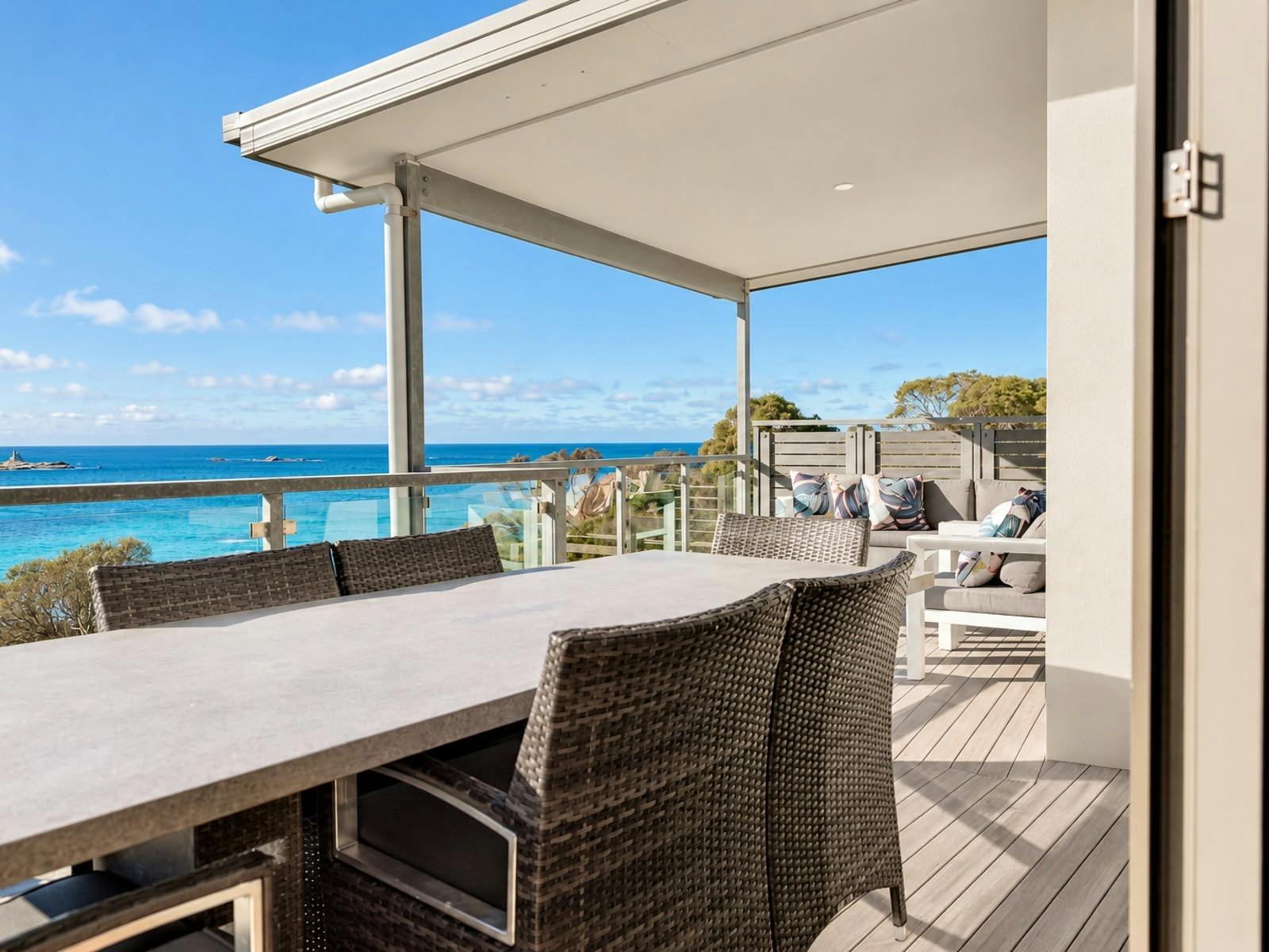 The Cove Bay of Fires - Outdoor living