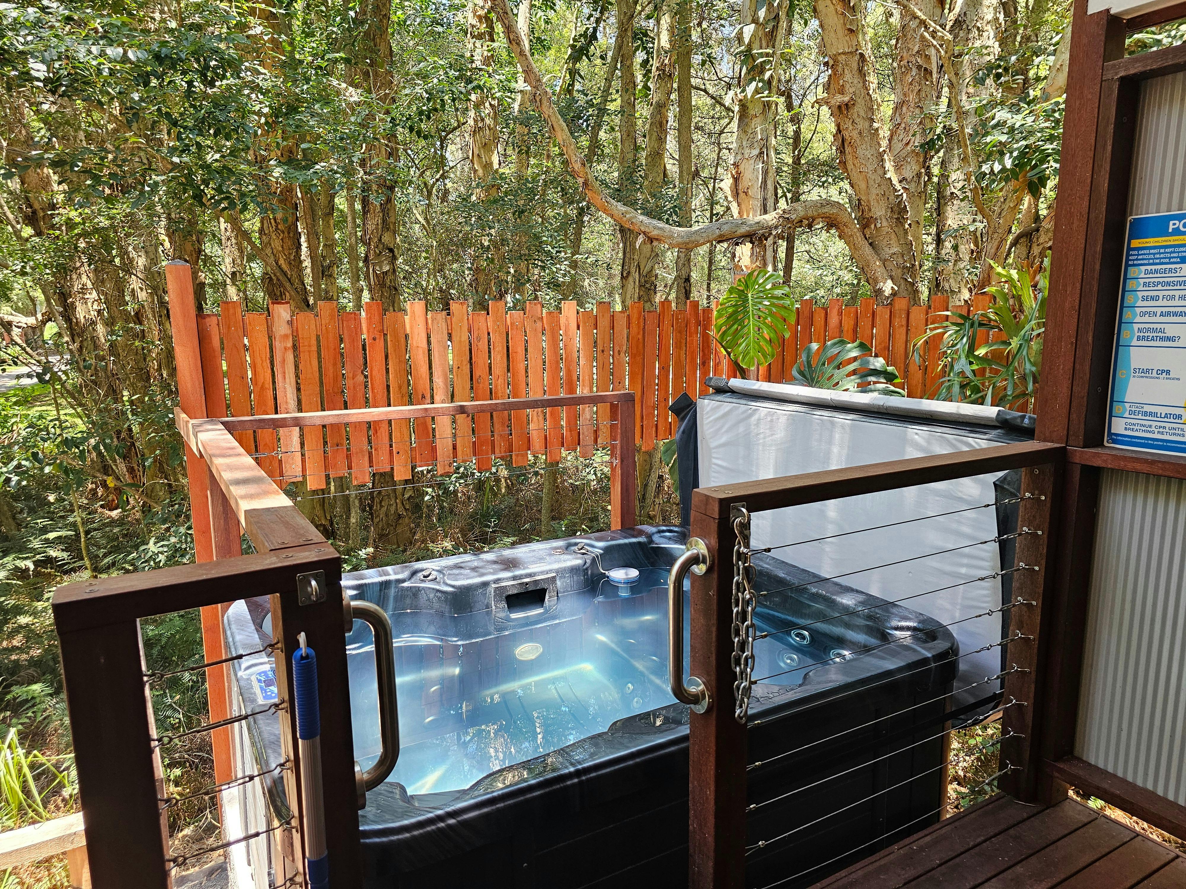 Treehouses and Eco Cottages