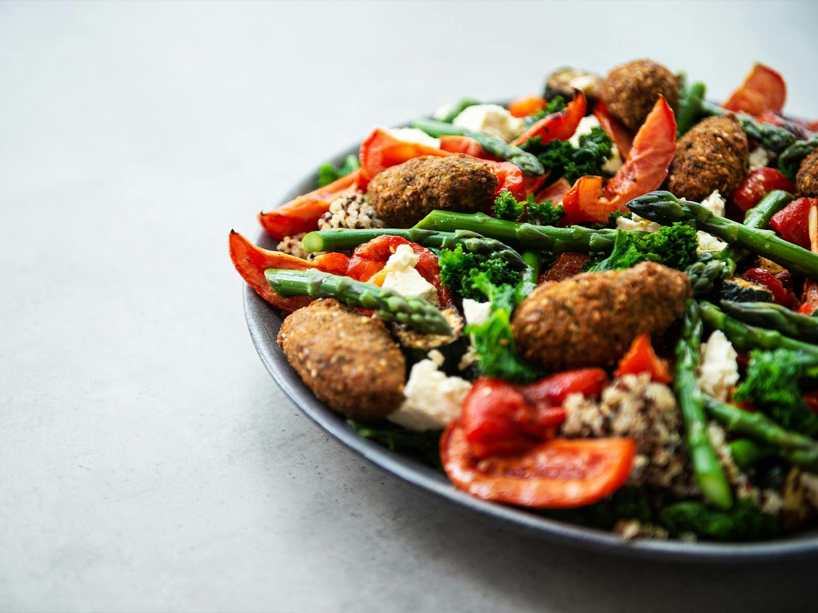 앙코르 카페의 샐러드