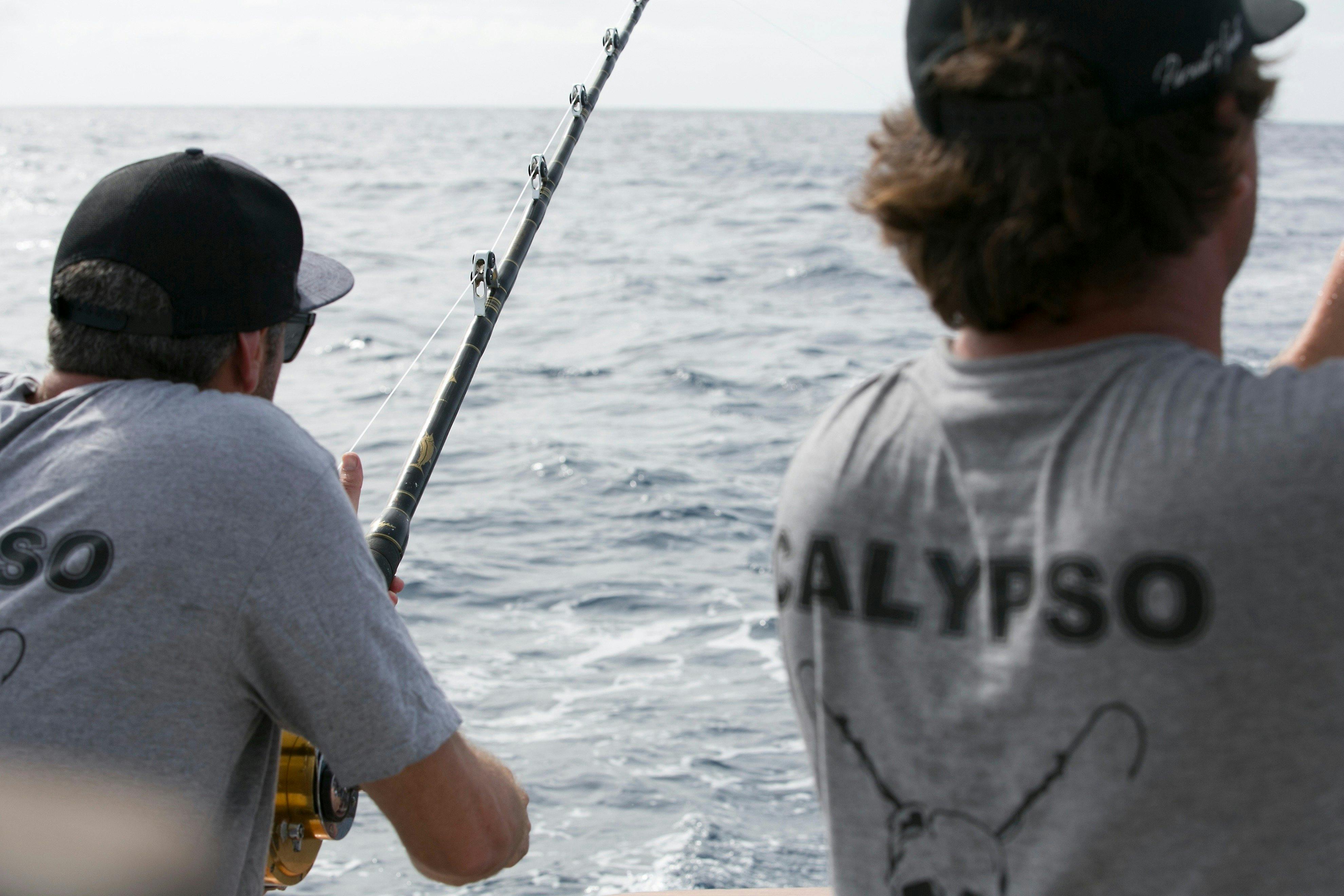 友達や家族と一緒に魚を追いかけたり、ビーチでリラックスしたりして、海で1日を楽しんでください。