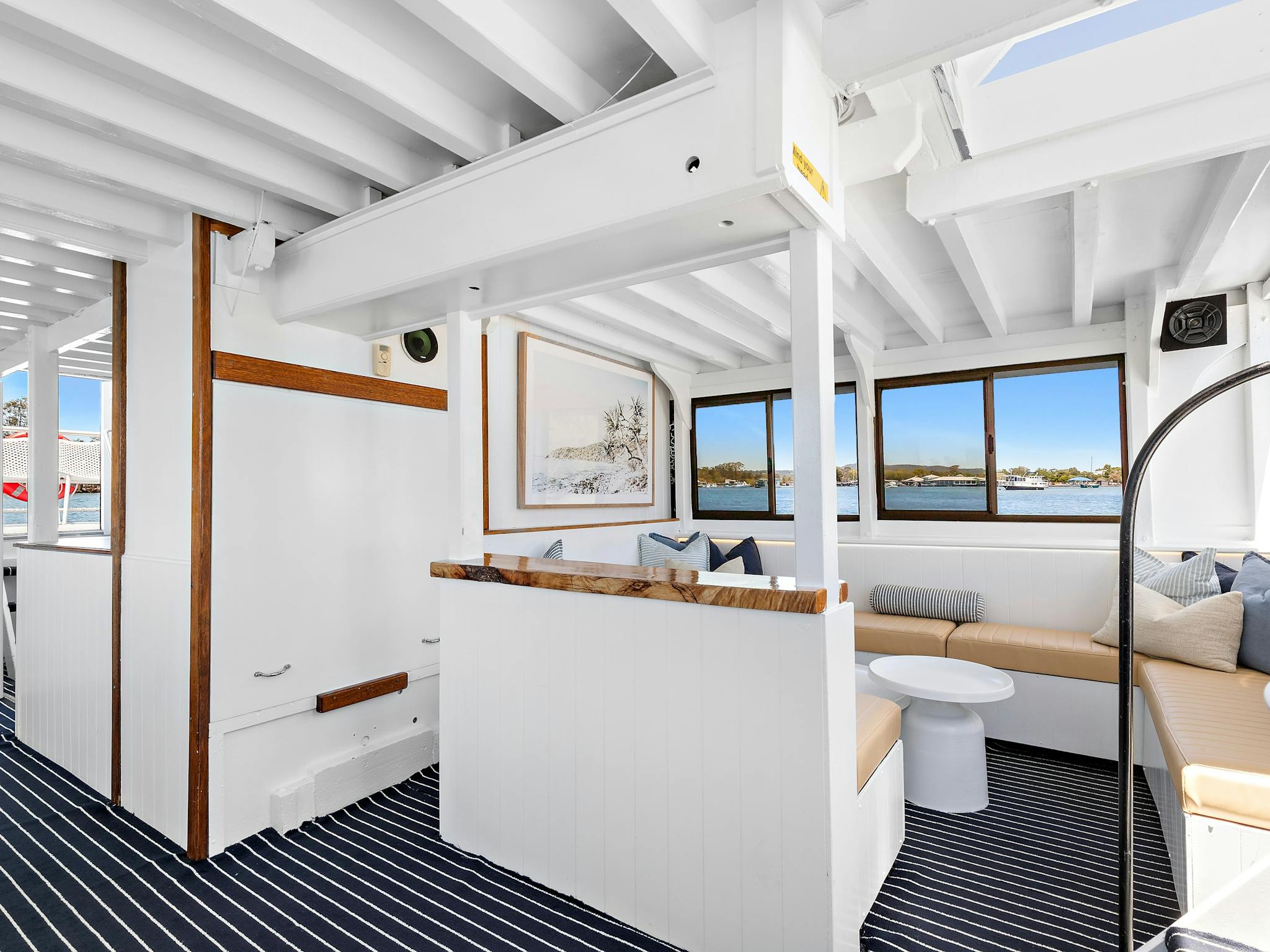 Noosa Queen saloon