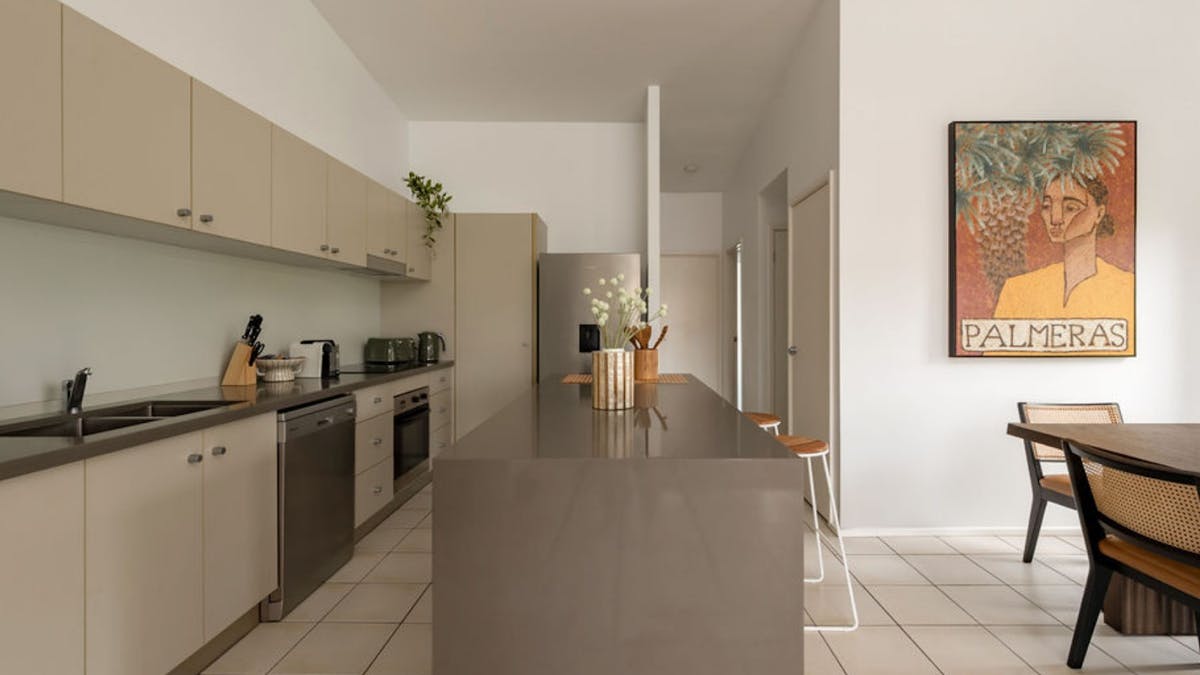 Two bedroom unit in Kingscliff - Kitchen Two bedroom unit in Kingscliff - Kitchen