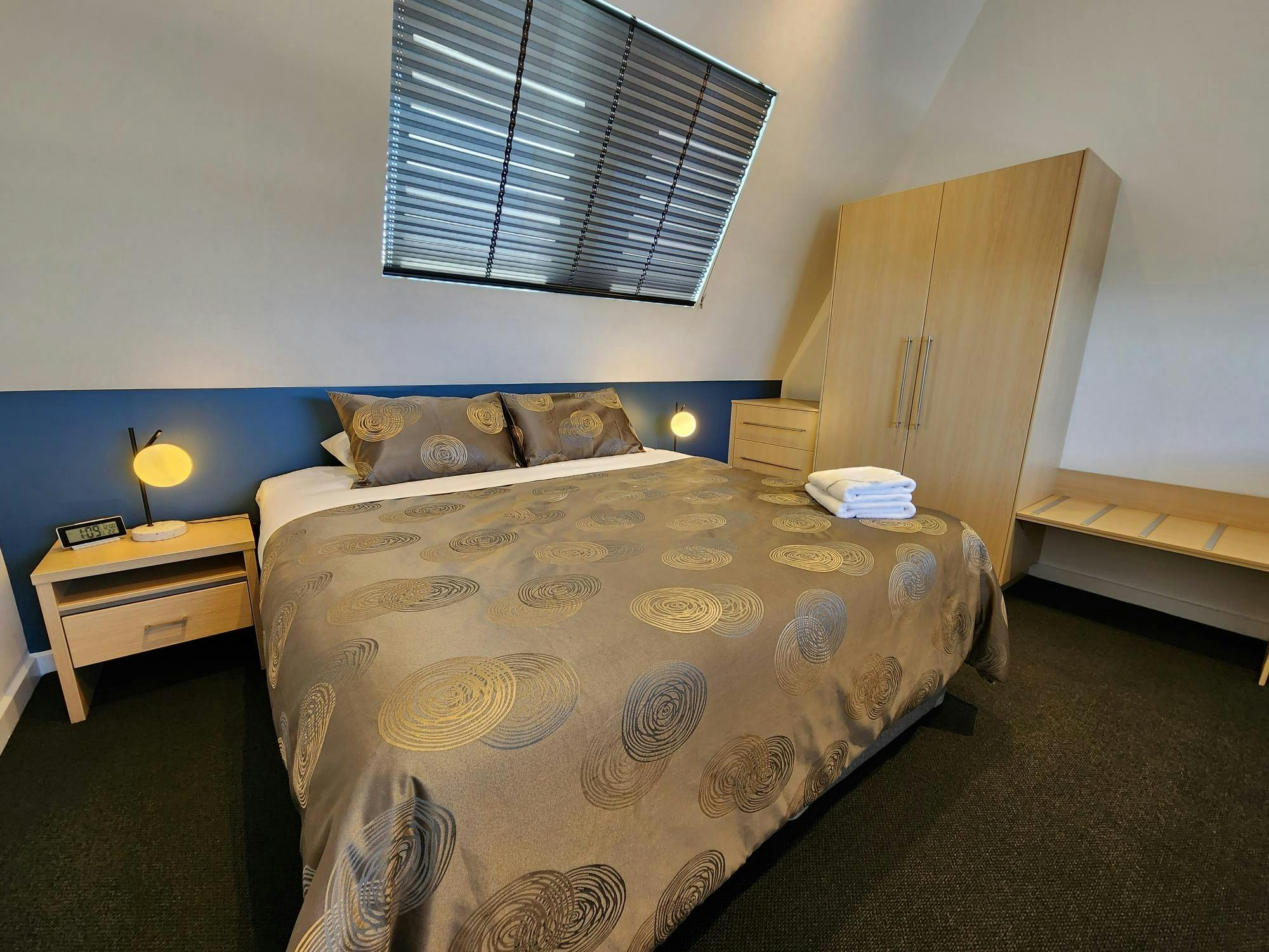 Deluxe 2 bedroom Loft Apartment Loft Bedroom