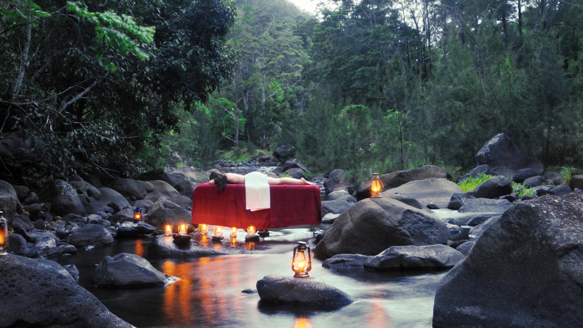 massage-glamping-brisbane-australia-nightfall-camp