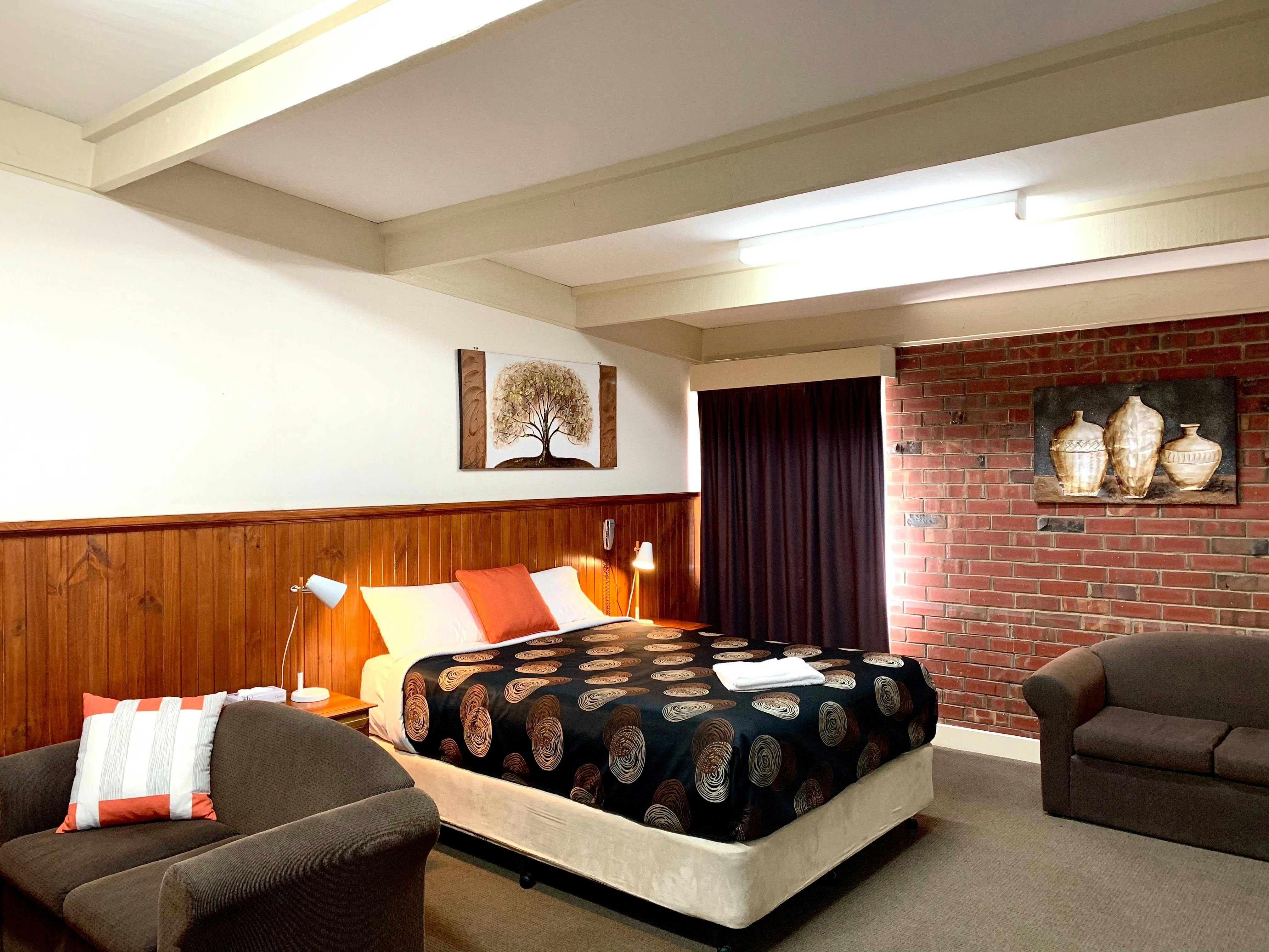 Self Contained 2 bedroom apartment