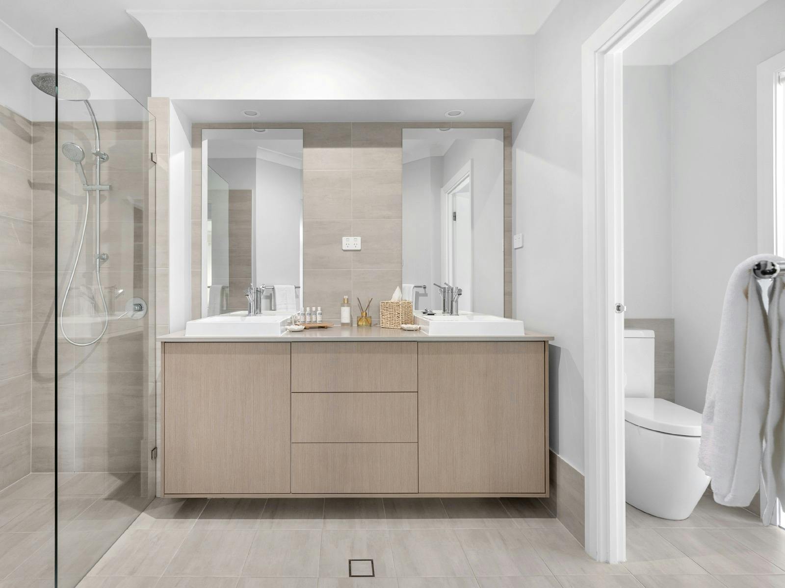 D'Vine Cottage bathroom