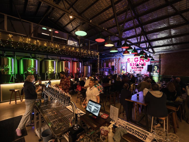 Buzzing Taproom