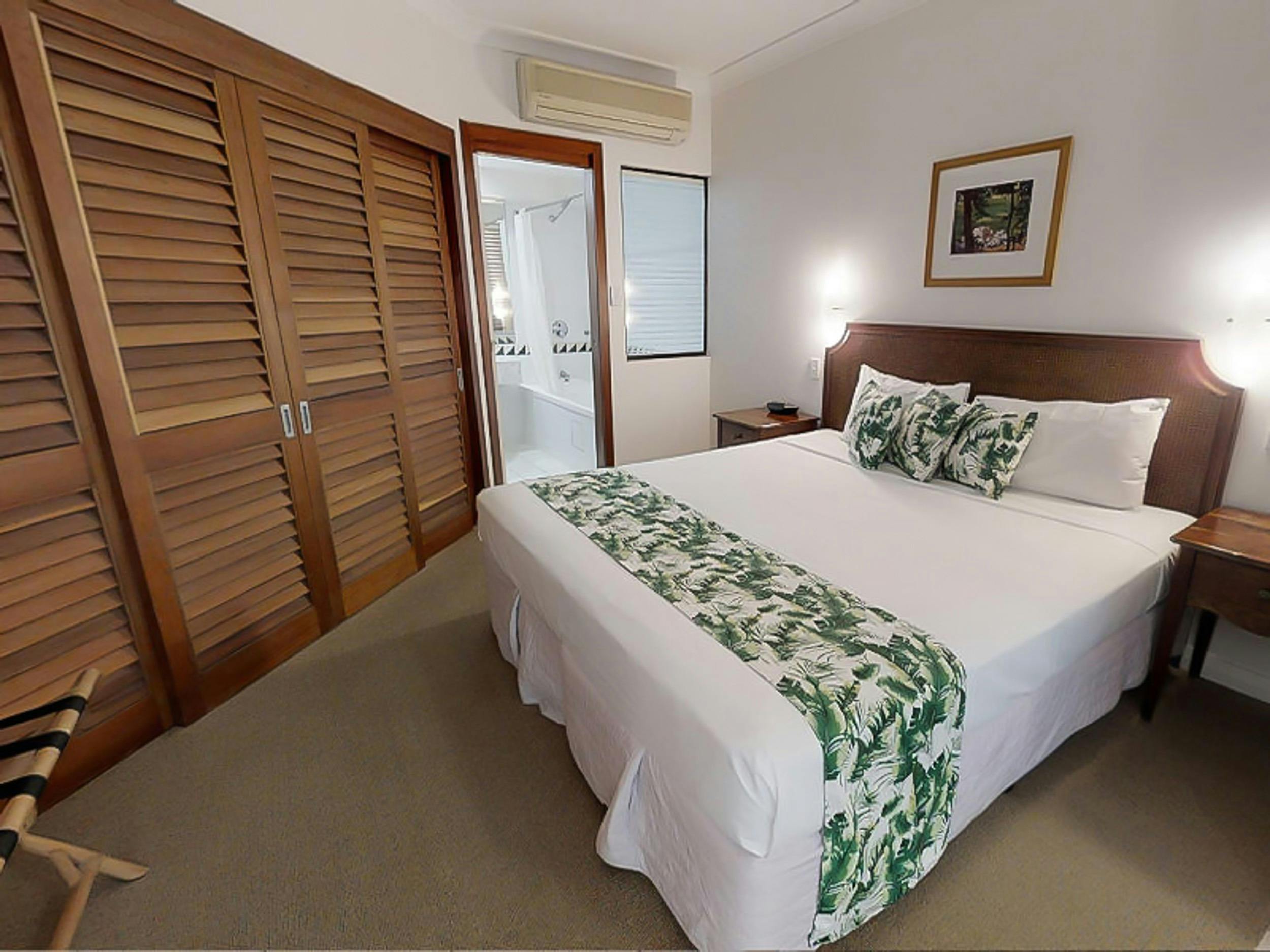 One Bedroom Apartment