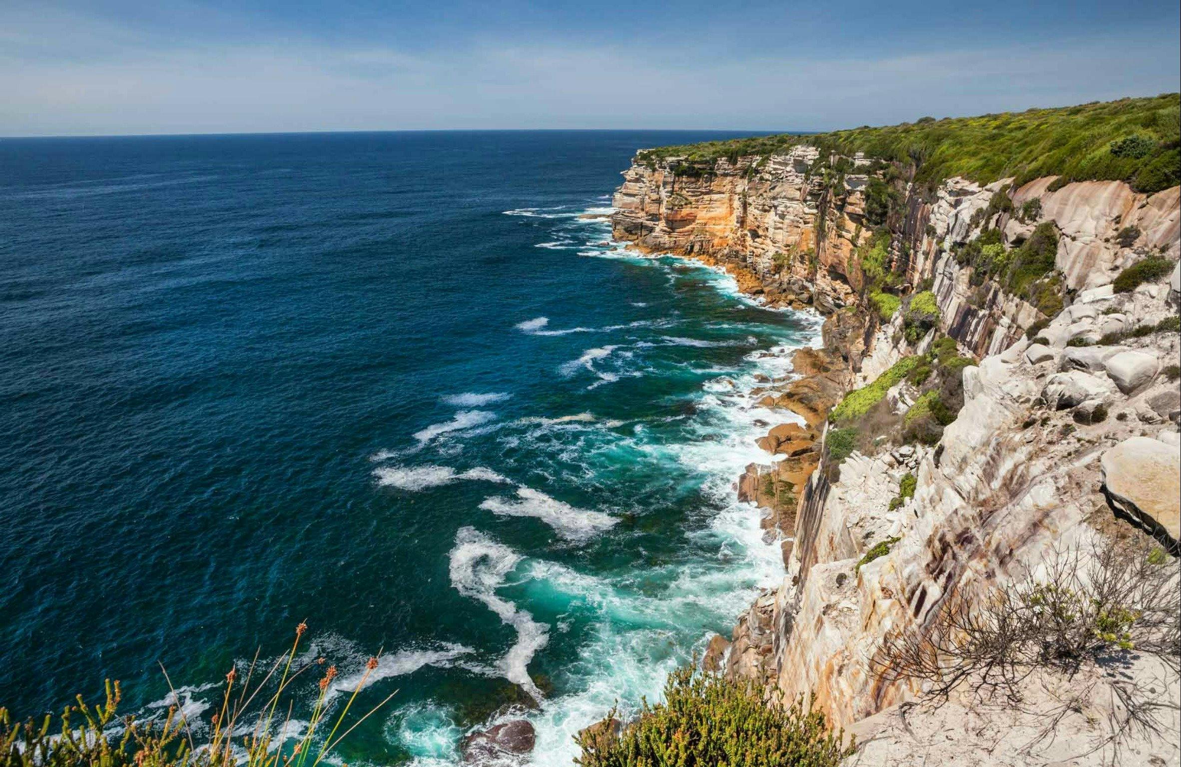 Royal rocks. Ланаи Гавайи. Королевский национальный парк (Royal National Park). Остров ланаи на Гавайях. Сидней-Харбор (национальный парк).