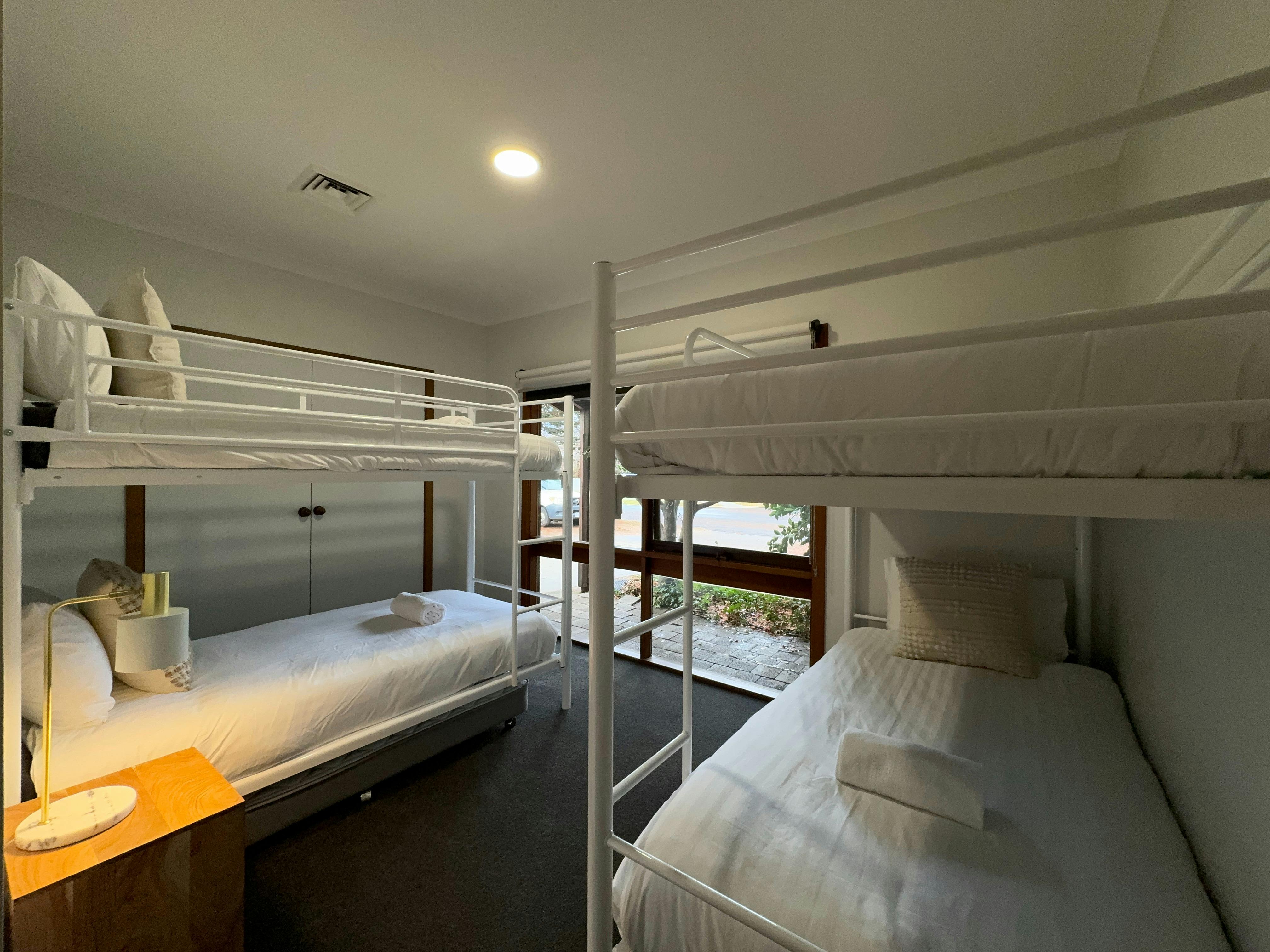 Mountbatten Lodge - Bedroom 4 | Tasman Holiday Parks - Bright