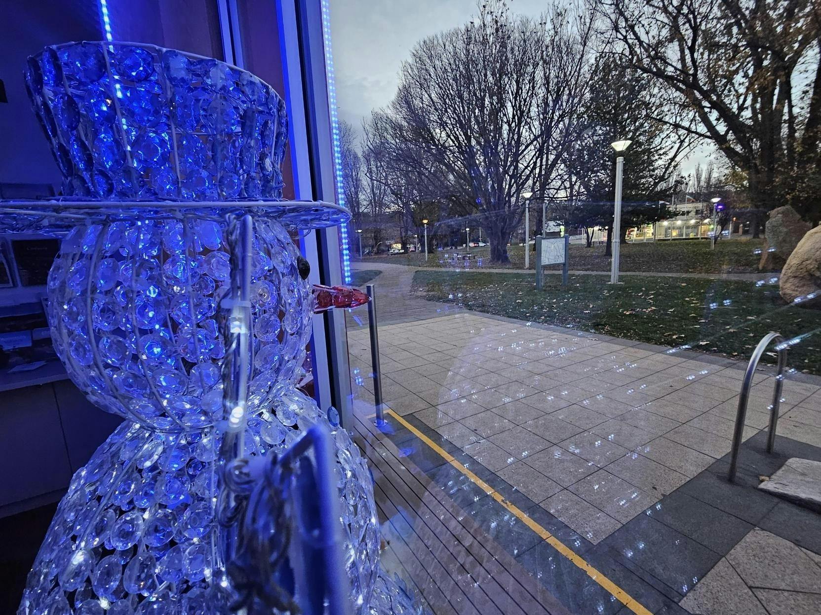Centennial Park Cooma winter welcome