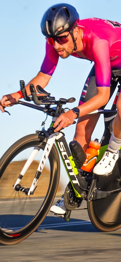 Challenge Canberra triathlete competing in Challenge Canberra 2023