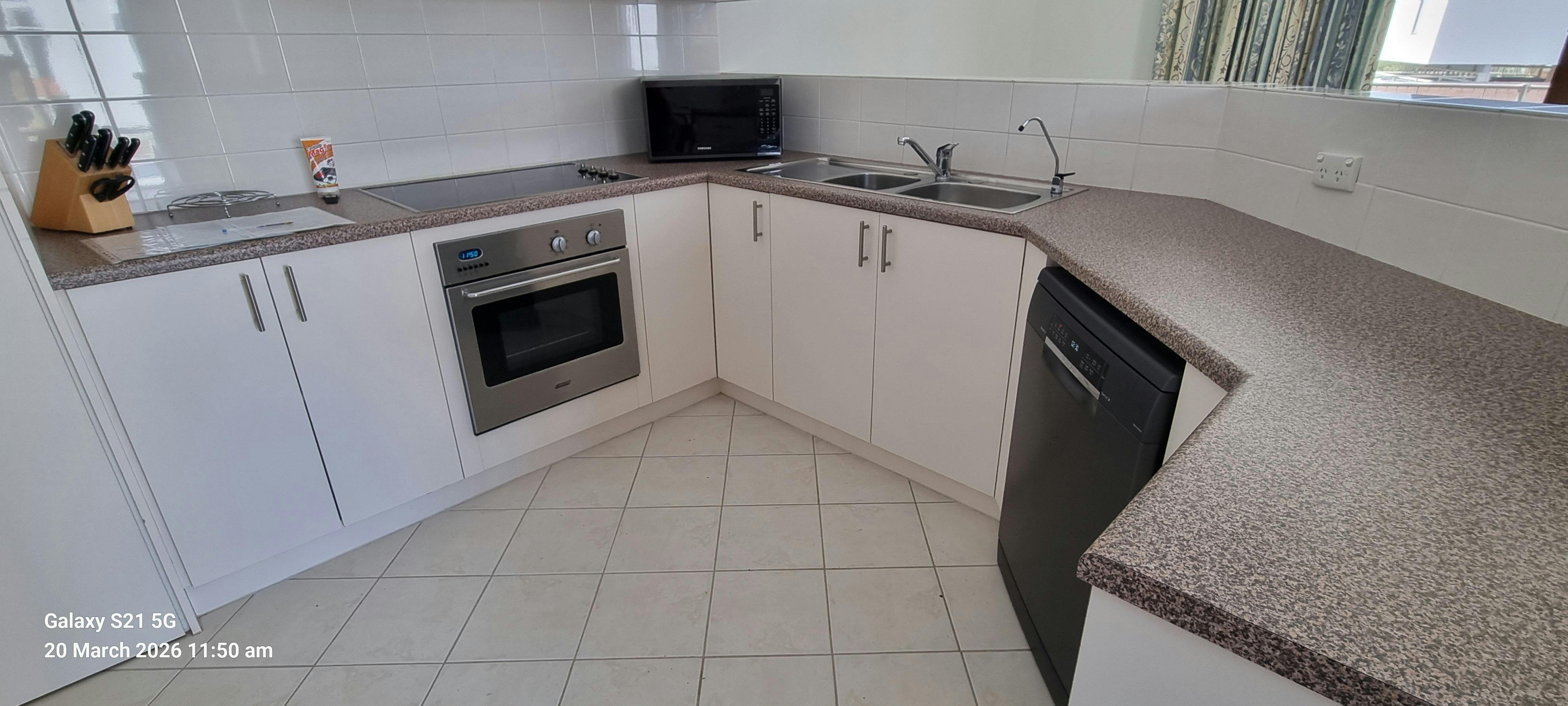 Fully Equipped Kitchen Beachcomber Port Elliot