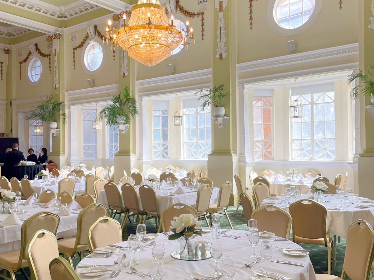Cellos Grand Dining Room_Castlereagh Boutique Hotel