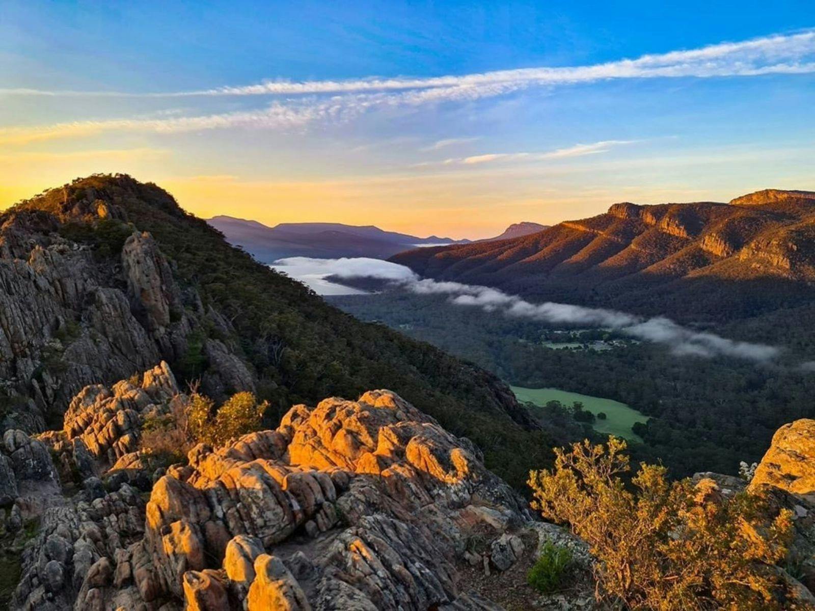 Melbourne to Grampians Helicopter Tour