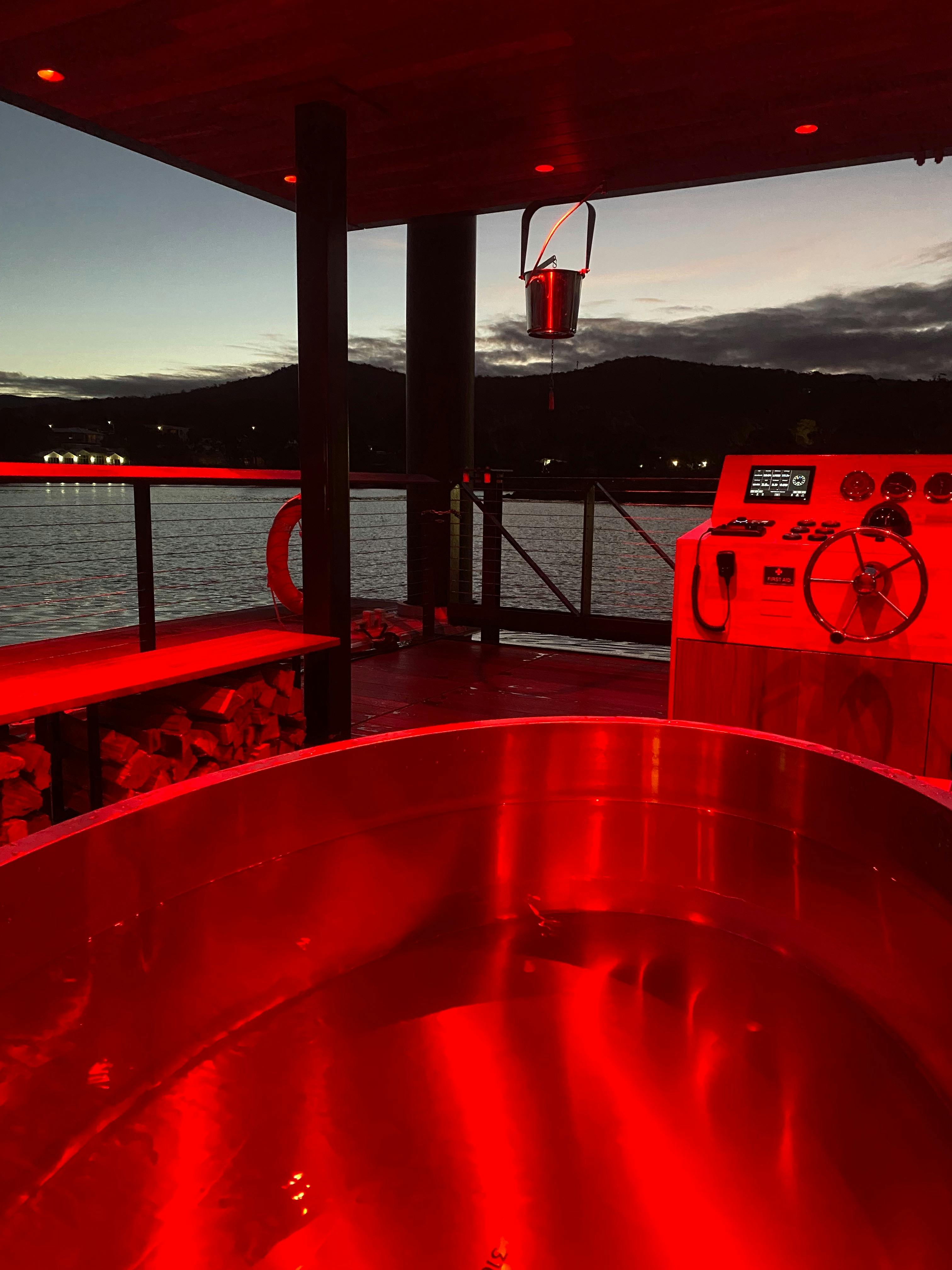Dark Dip 90º/6º - Hobart Off Season Edition