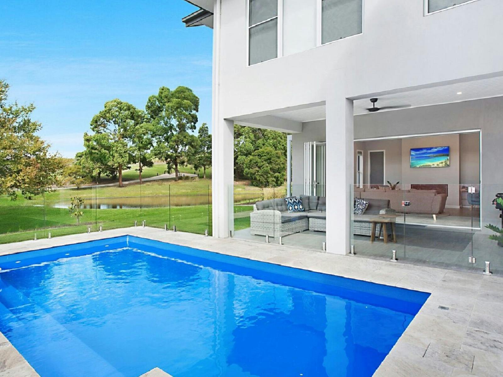 샤토 칼리자 수영장 구역