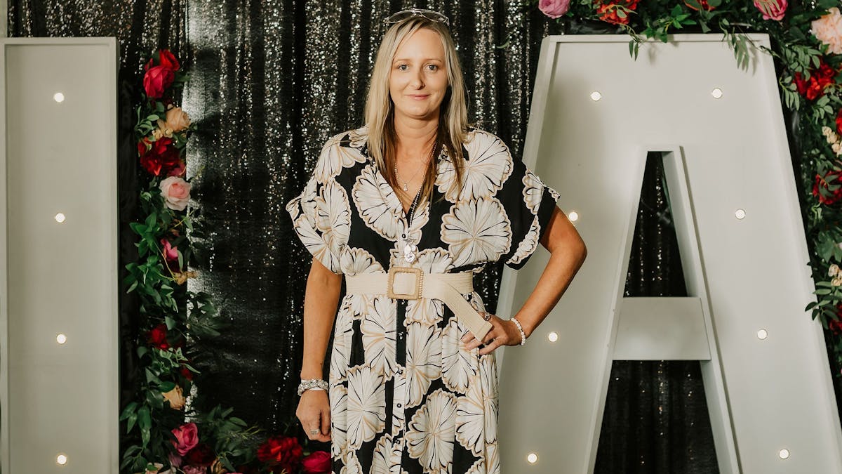 Lindsay Australia Backdrop