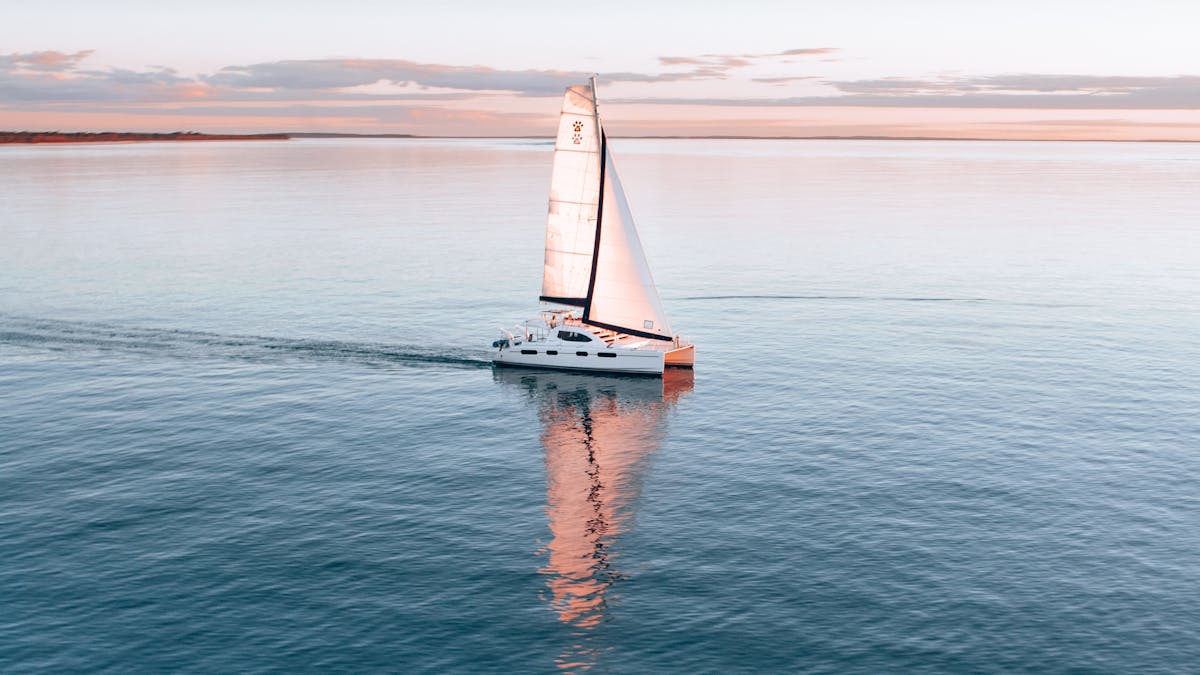 Sailing Fraser Island, Great Sandy Strait