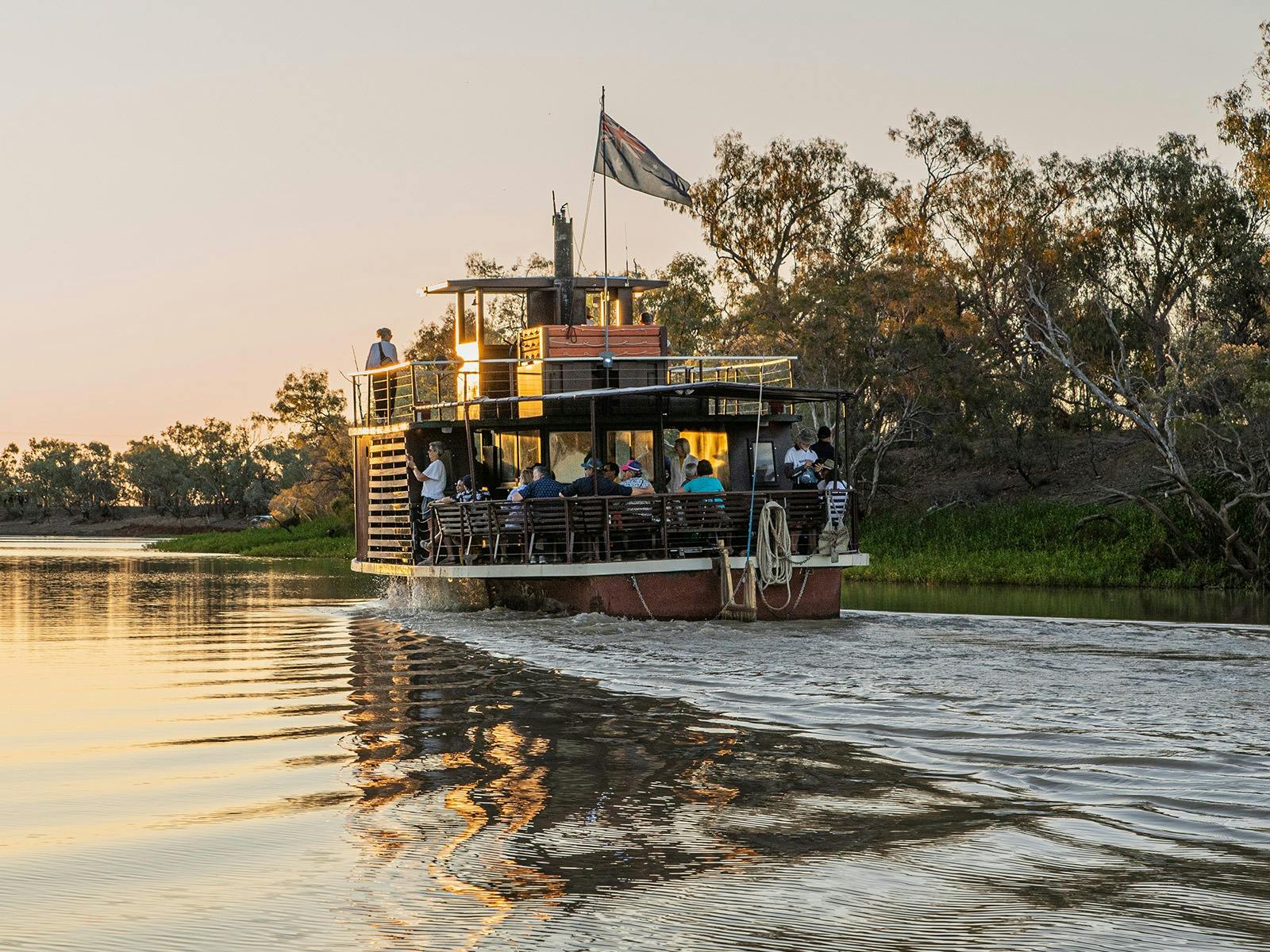 Thomson Belle on River Thomson Belle on River