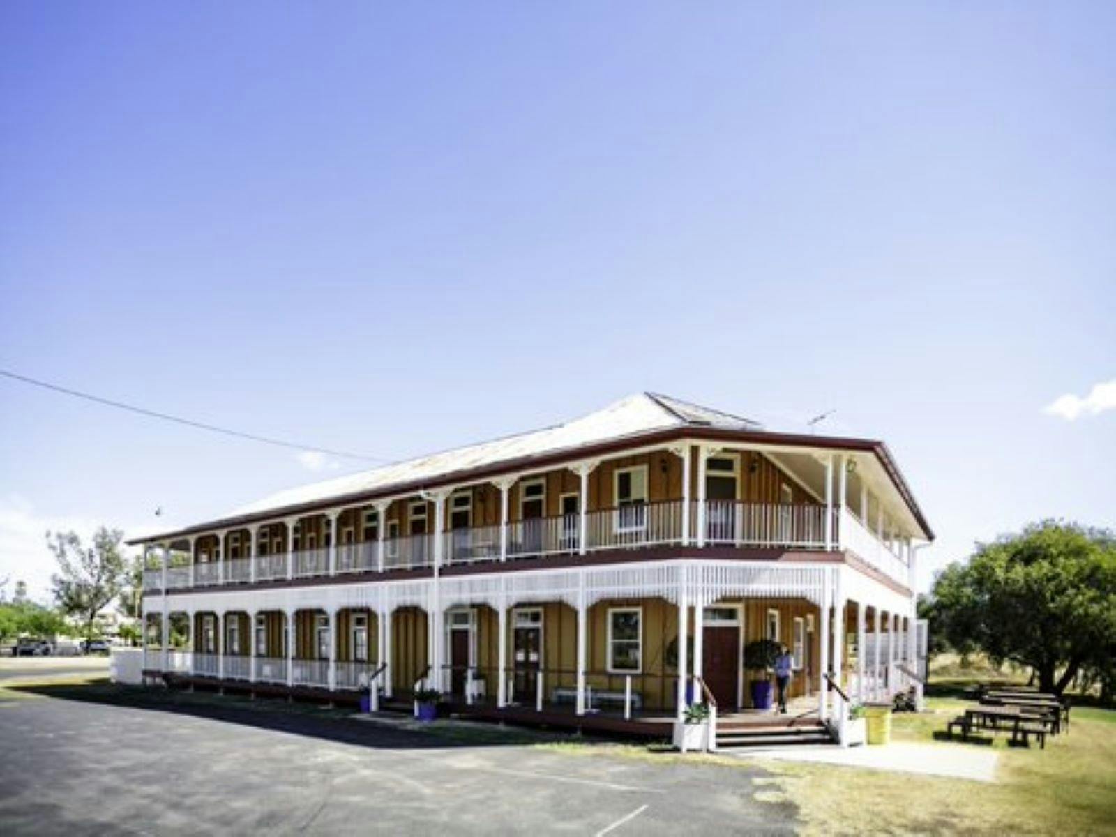 Warra Hotel