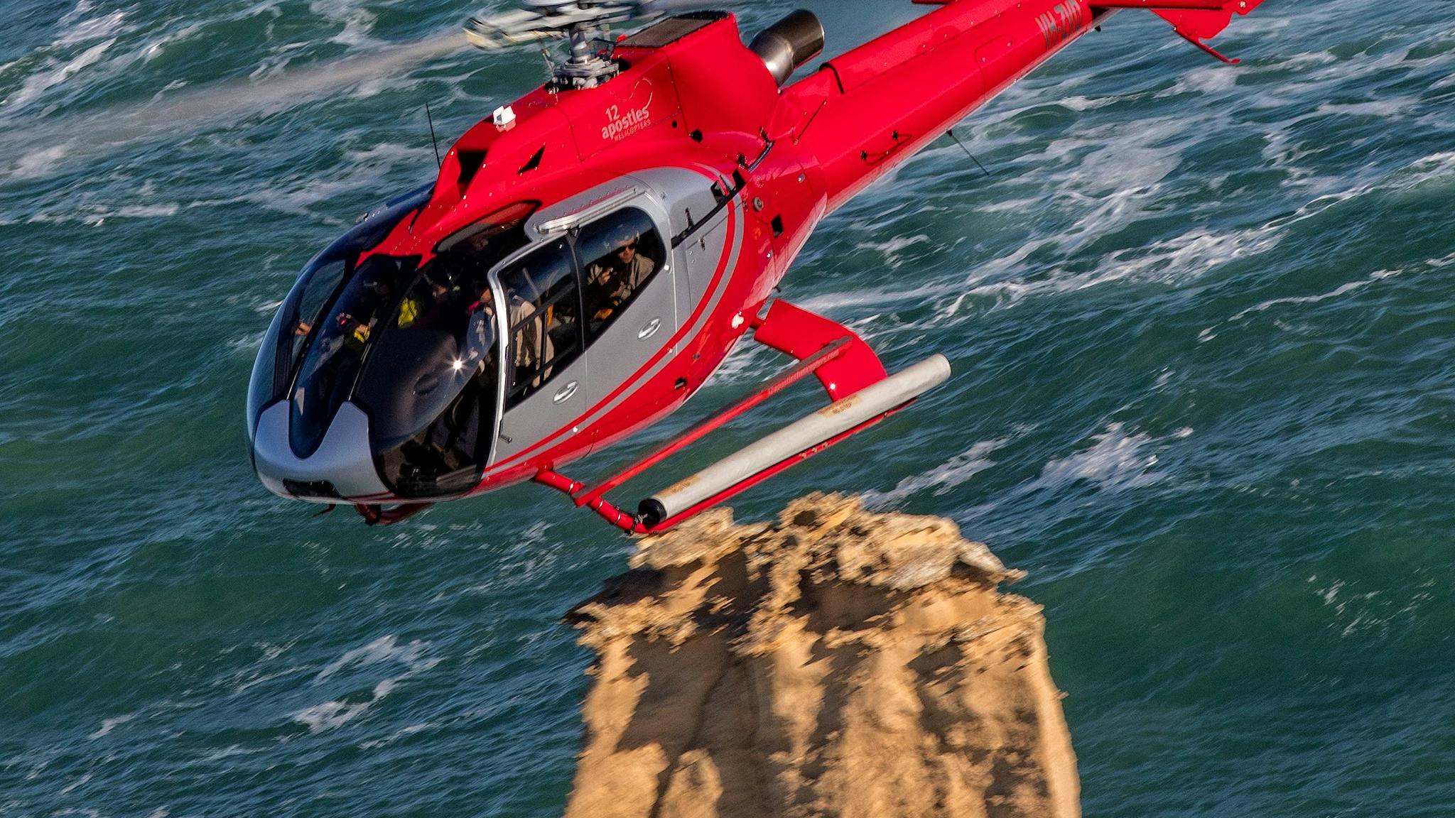 12 Apostles Helicopters