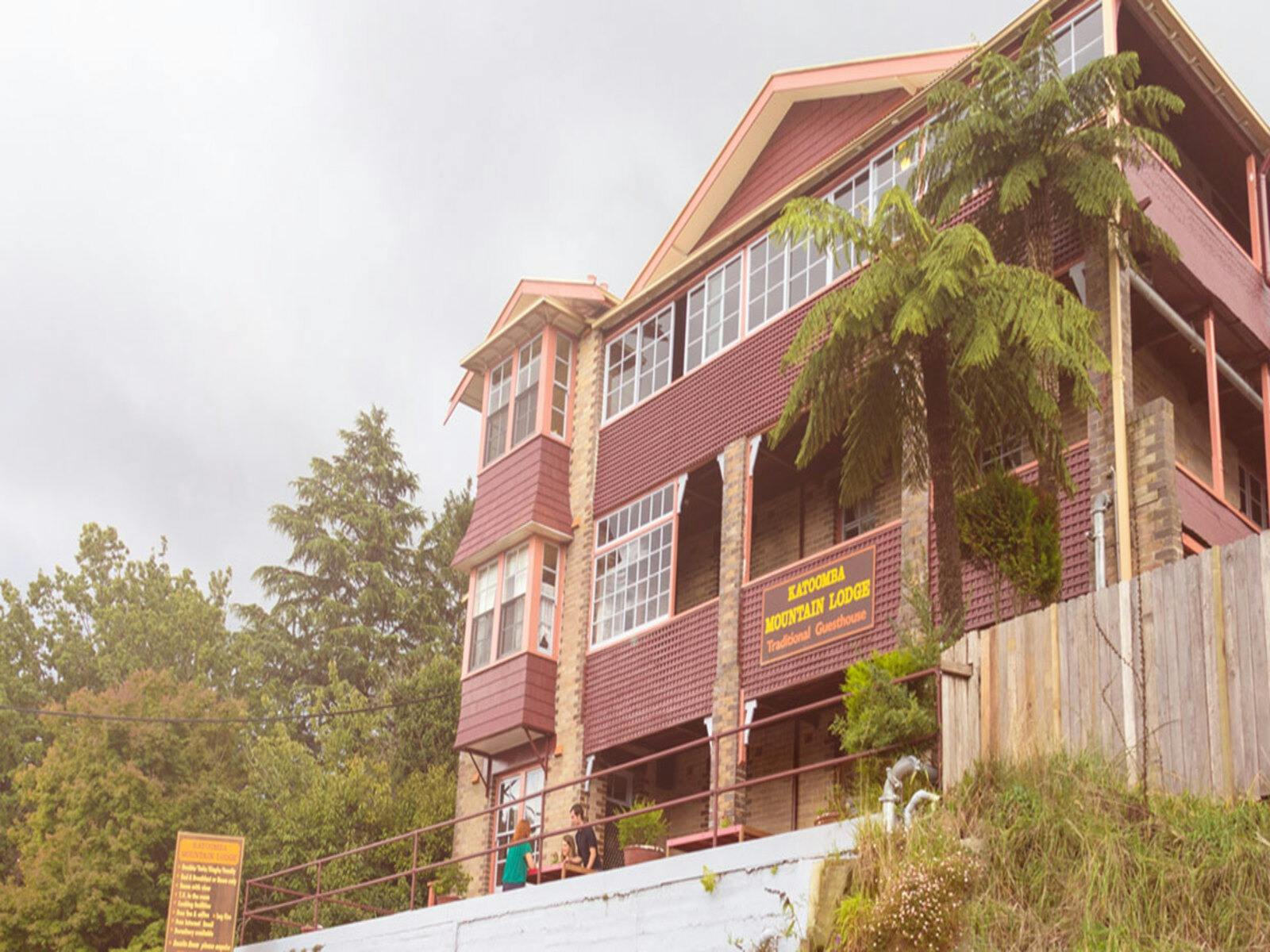 Katoomba Mountain Lodge