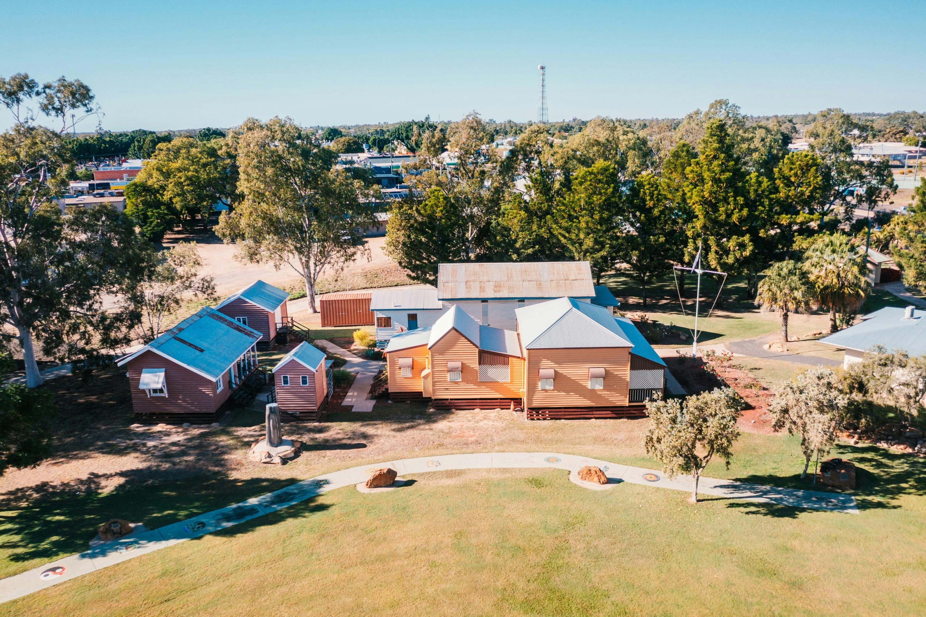 Pioneer Cottages Emerald