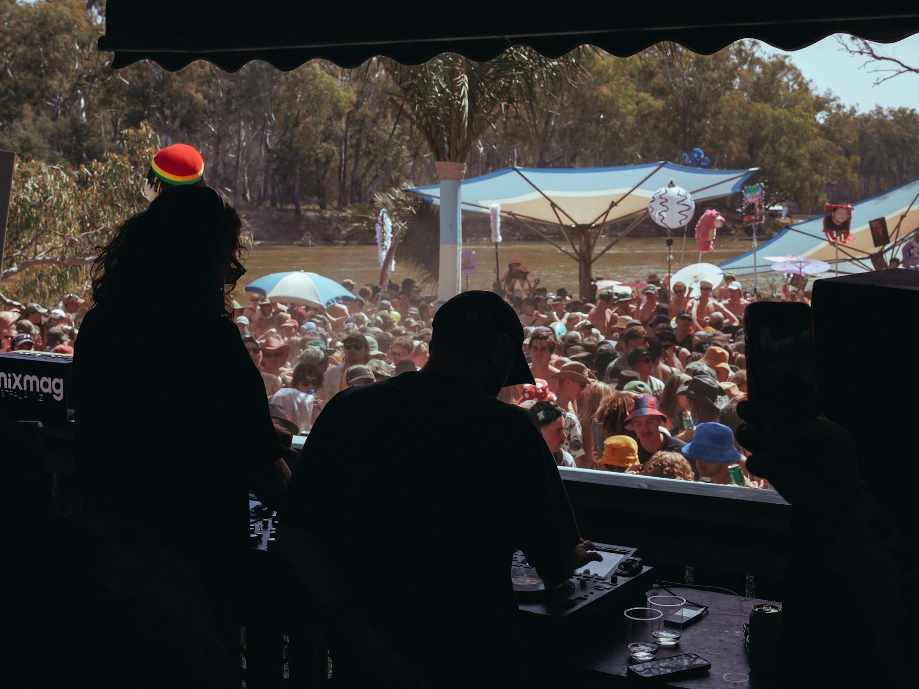 Djs playing the SF Beach
